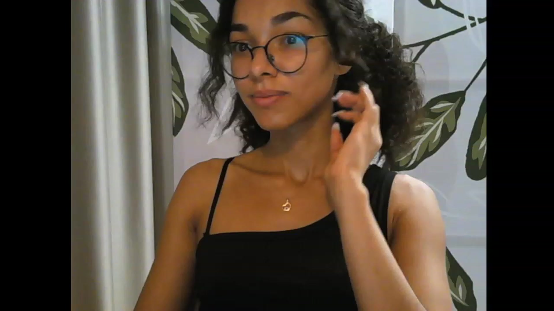 Gallery image thumbnail from Carmel_Dee's myfreecams stream on, 10/04/2023, 16:28 image 3 of 20