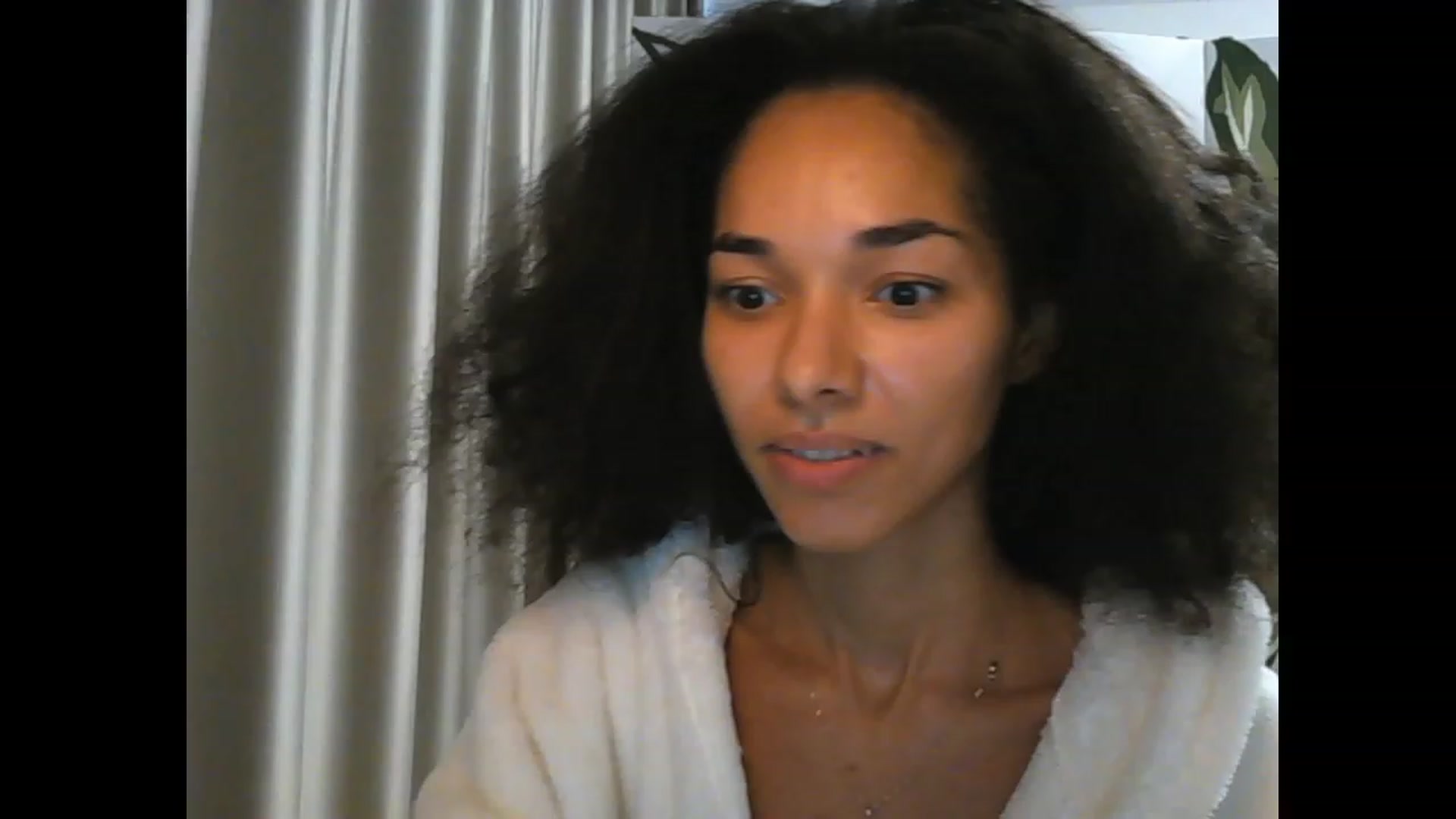 Gallery image thumbnail from Carmel_Dee's myfreecams stream on, 11/18/2023, 08:00 image 3 of 20