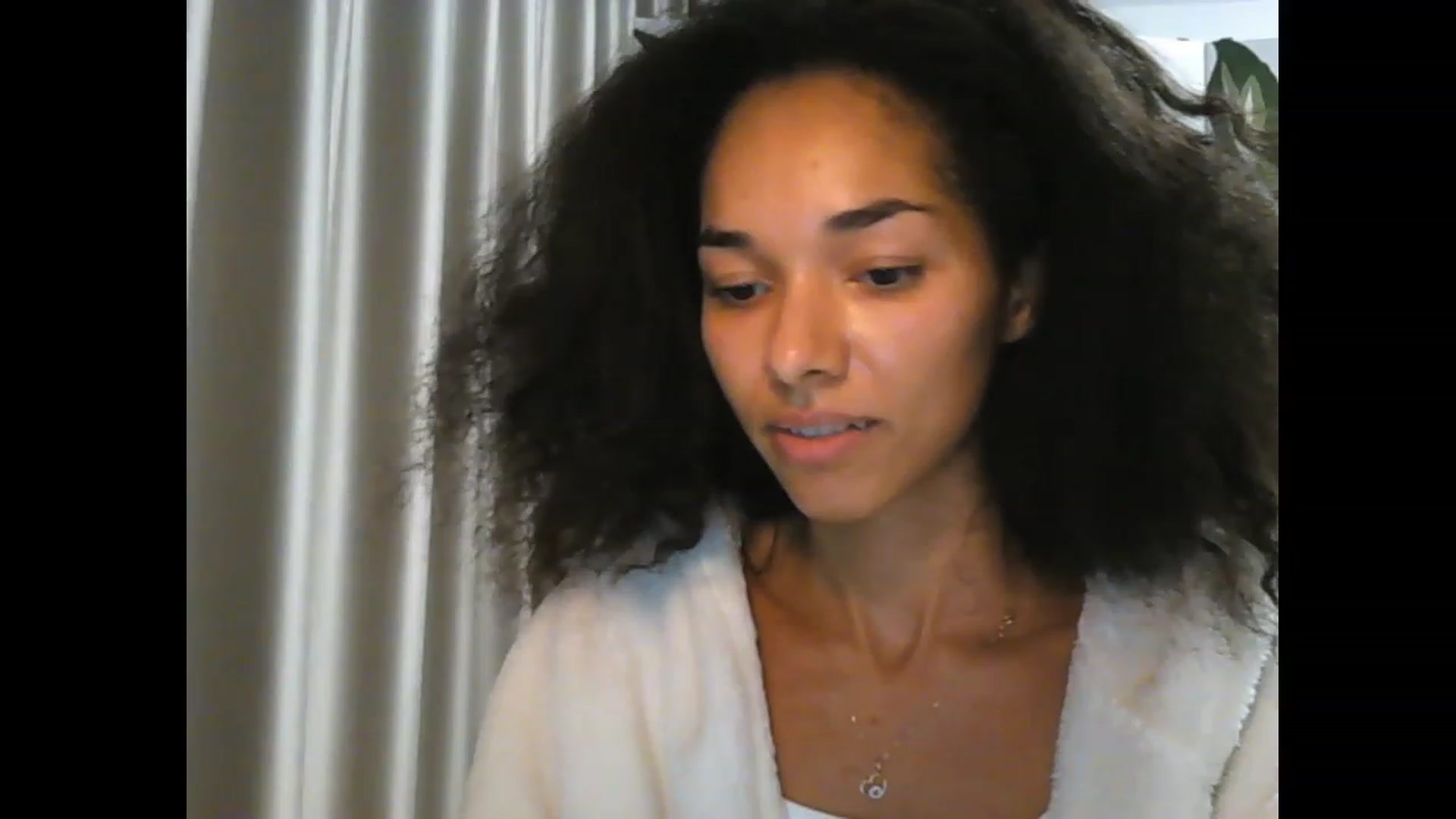 Gallery image thumbnail from Carmel_Dee's myfreecams stream on, 11/18/2023, 08:00 image 19 of 20