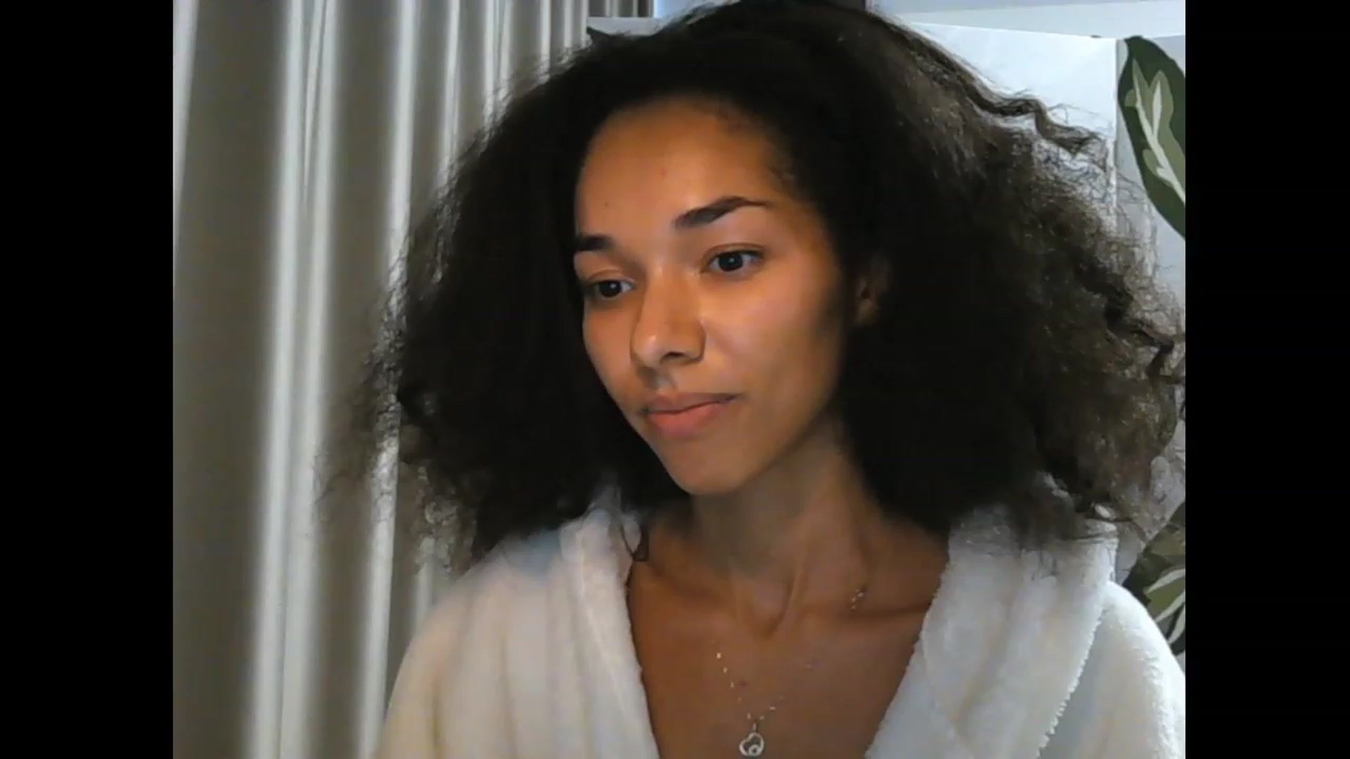 Gallery image thumbnail from Carmel_Dee's myfreecams stream on, 11/18/2023, 08:00 image 9 of 20