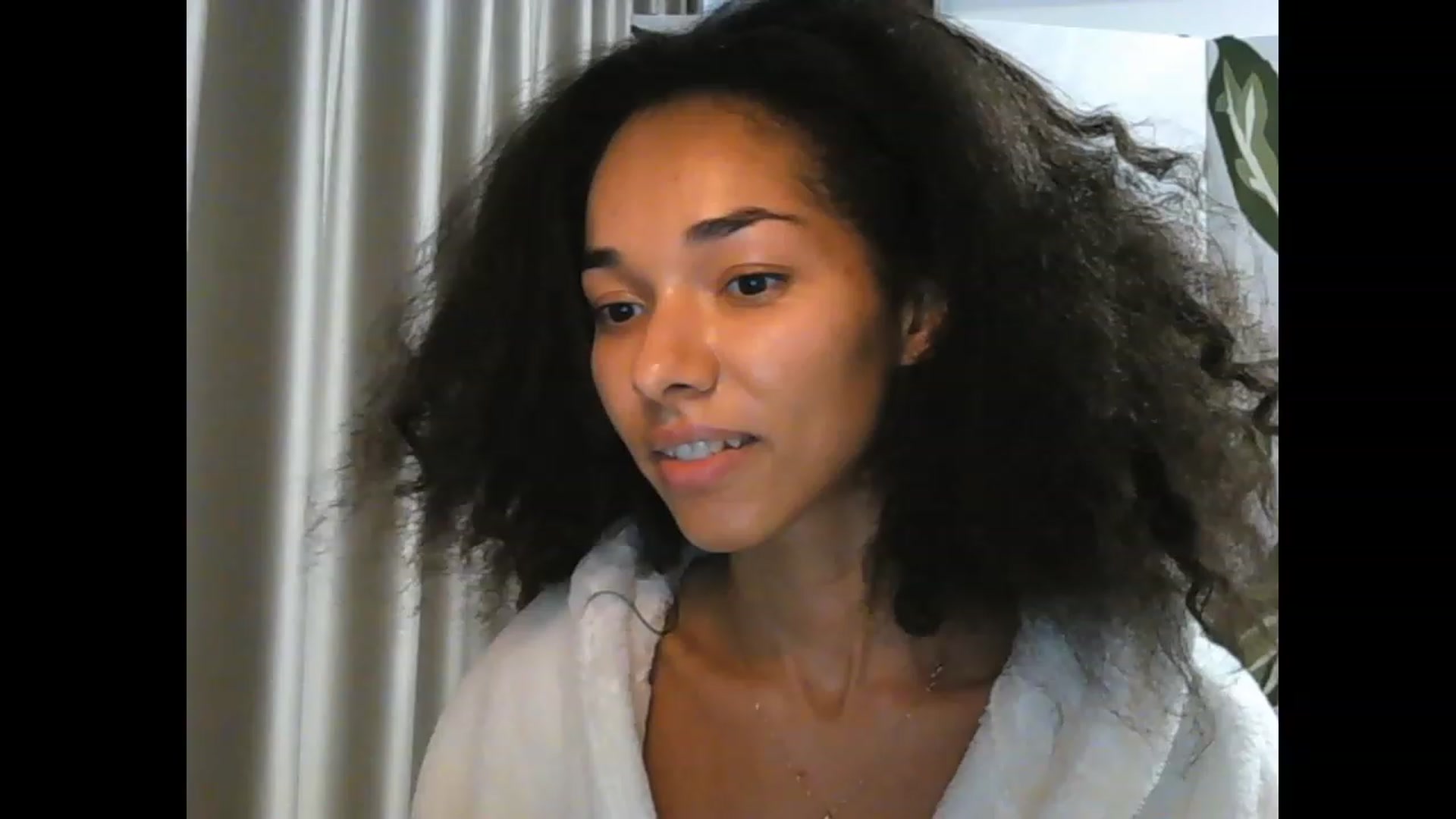 Gallery image thumbnail from Carmel_Dee's myfreecams stream on, 11/18/2023, 08:00 image 1 of 20