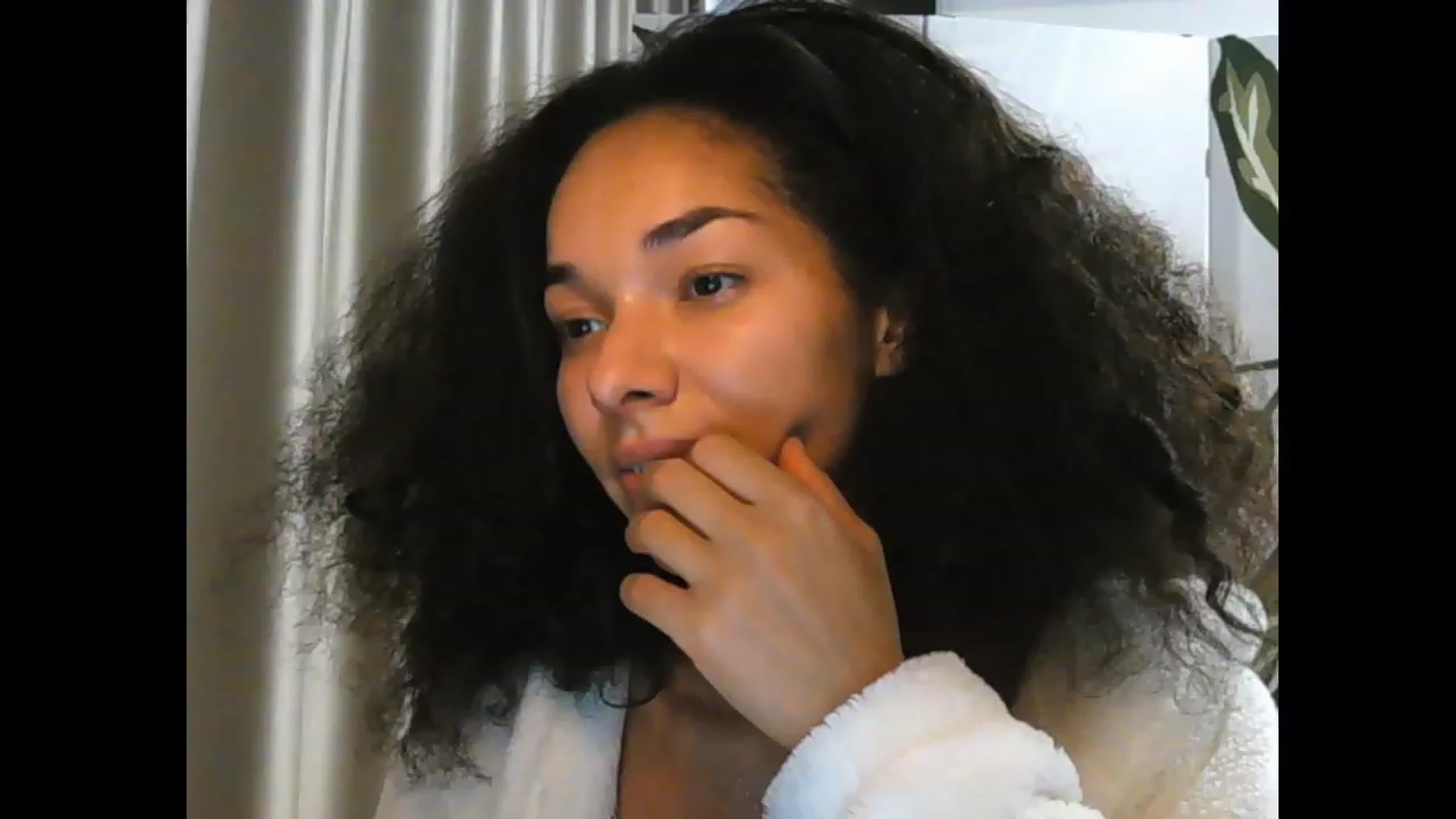 Gallery image thumbnail from Carmel_Dee's myfreecams stream on, 11/18/2023, 09:22 image 19 of 20