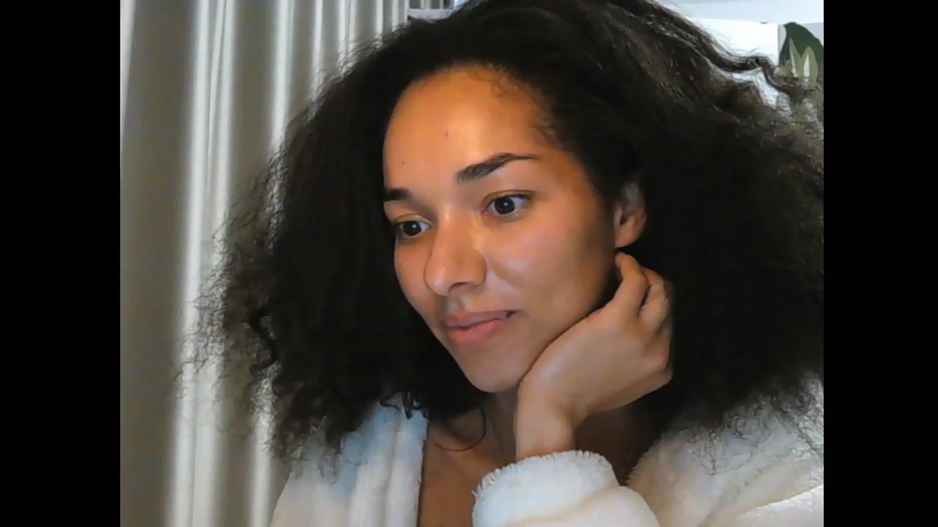 Gallery image thumbnail from Carmel_Dee's myfreecams stream on, 11/18/2023, 09:22 image 3 of 20