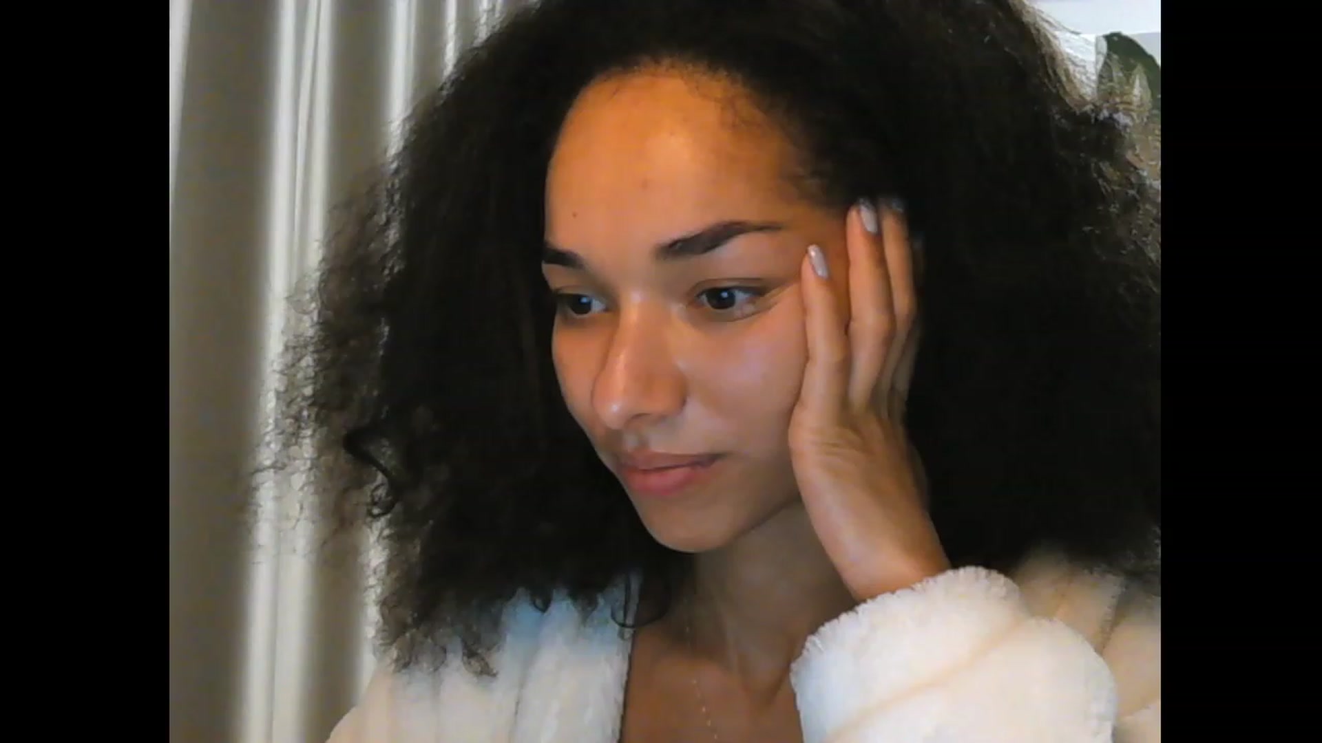 Gallery image thumbnail from Carmel_Dee's myfreecams stream on, 11/18/2023, 09:22 image 17 of 20