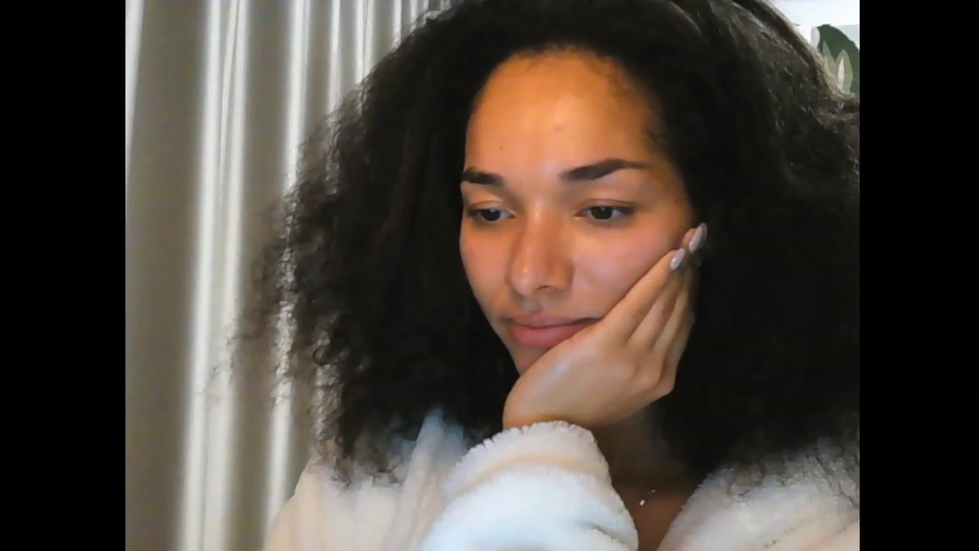 Gallery image thumbnail from Carmel_Dee's myfreecams stream on, 11/18/2023, 09:22 image 18 of 20