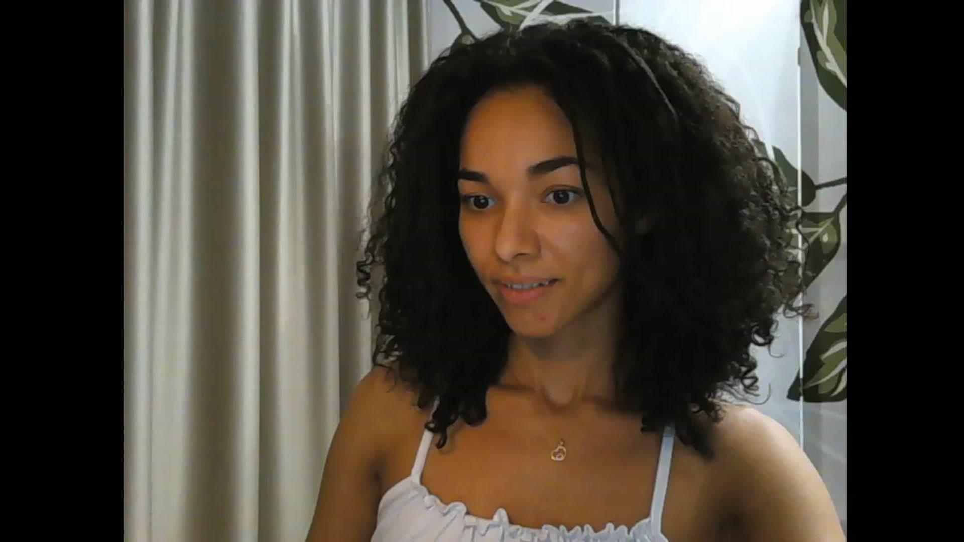 Gallery image thumbnail from Carmel_Dee's myfreecams stream on, 01/18/2024, 16:27 image 10 of 20
