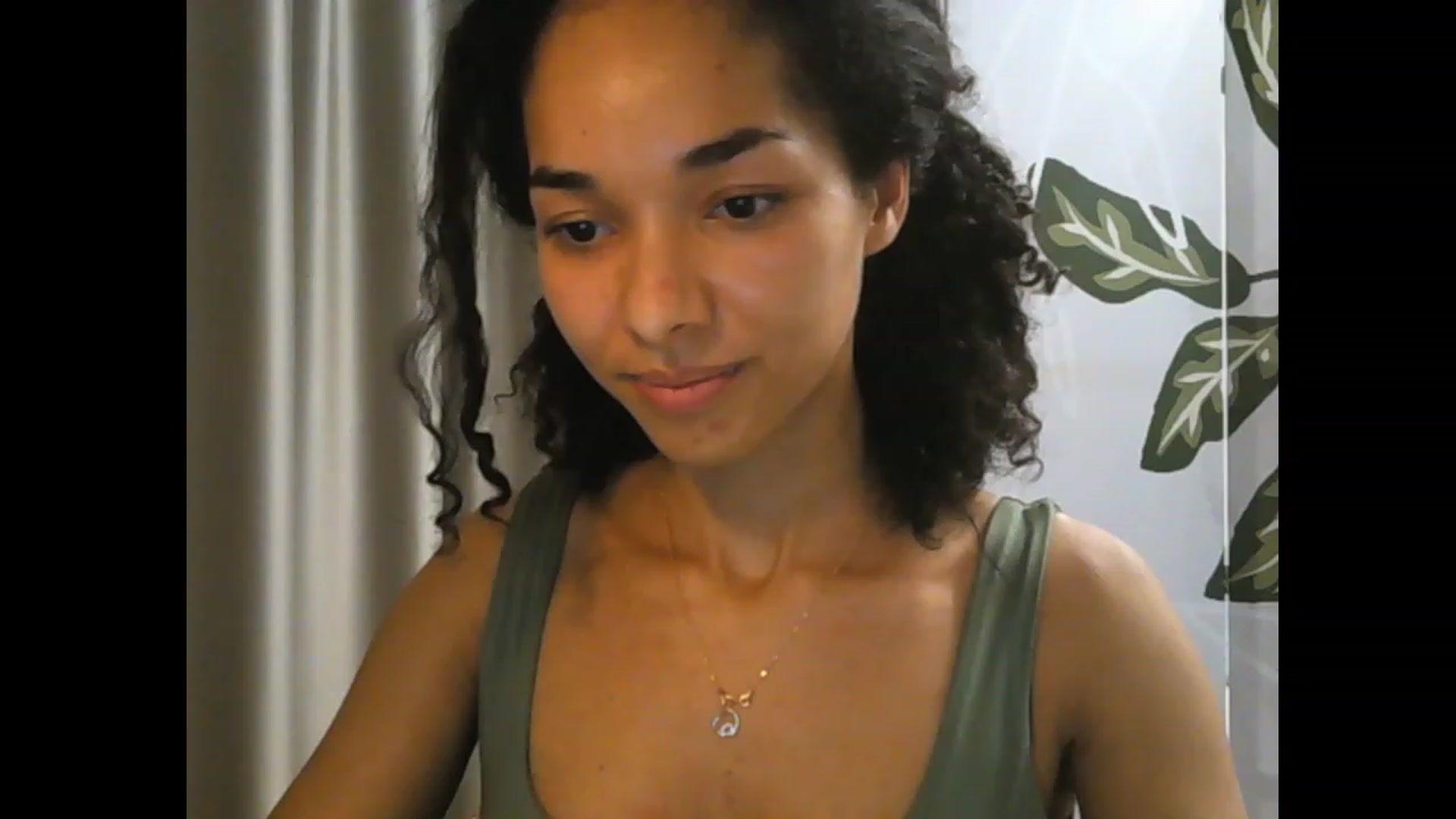 Gallery image thumbnail from Carmel_Dee's myfreecams stream on, 01/21/2024, 22:59 image 16 of 20