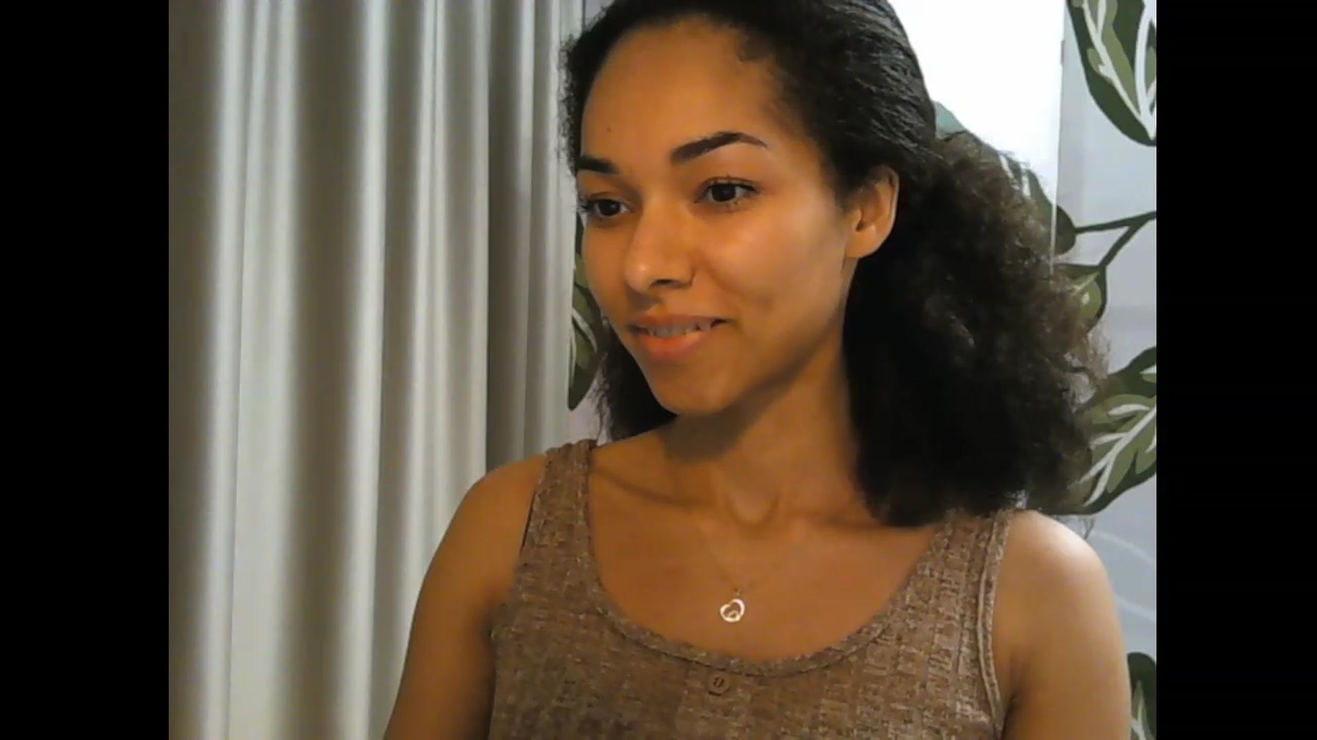 Gallery image thumbnail from Carmel_Dee's myfreecams stream on, 03/15/2024, 19:54 image 3 of 20