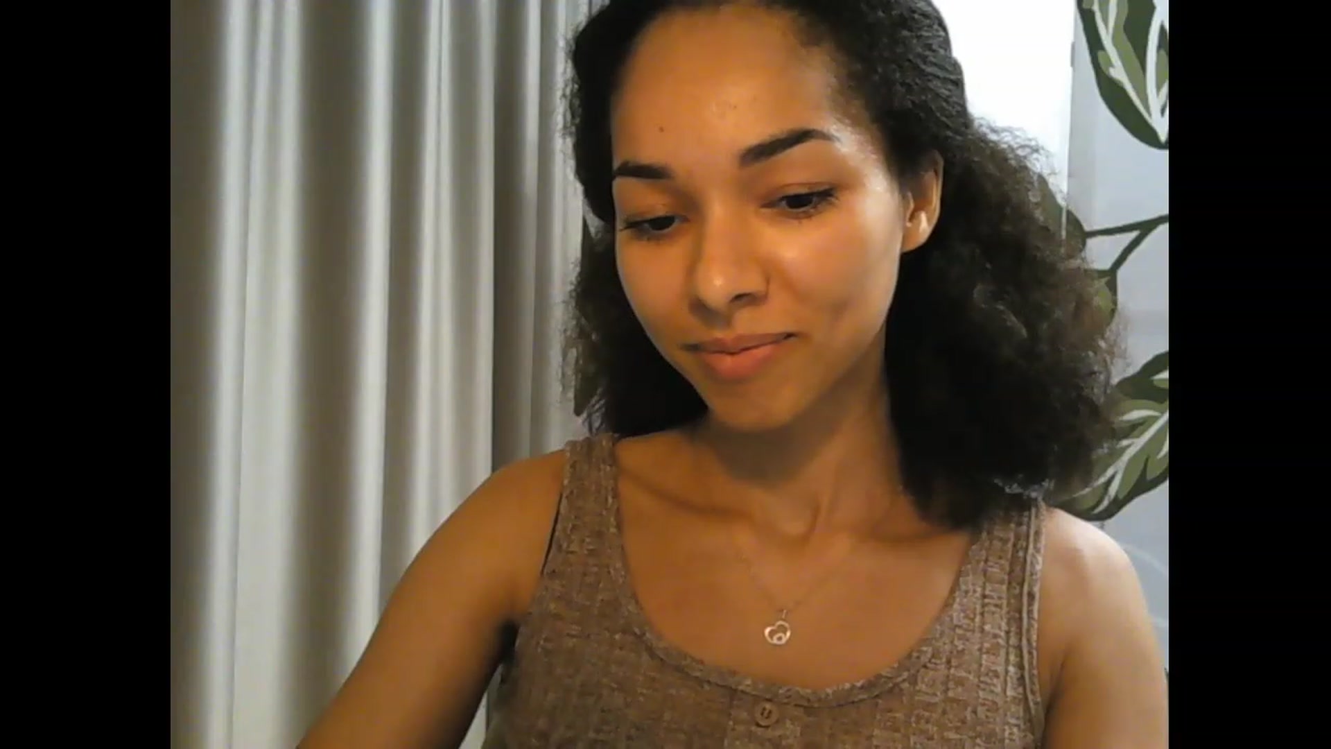 Gallery image thumbnail from Carmel_Dee's myfreecams stream on, 03/15/2024, 19:54 image 4 of 20