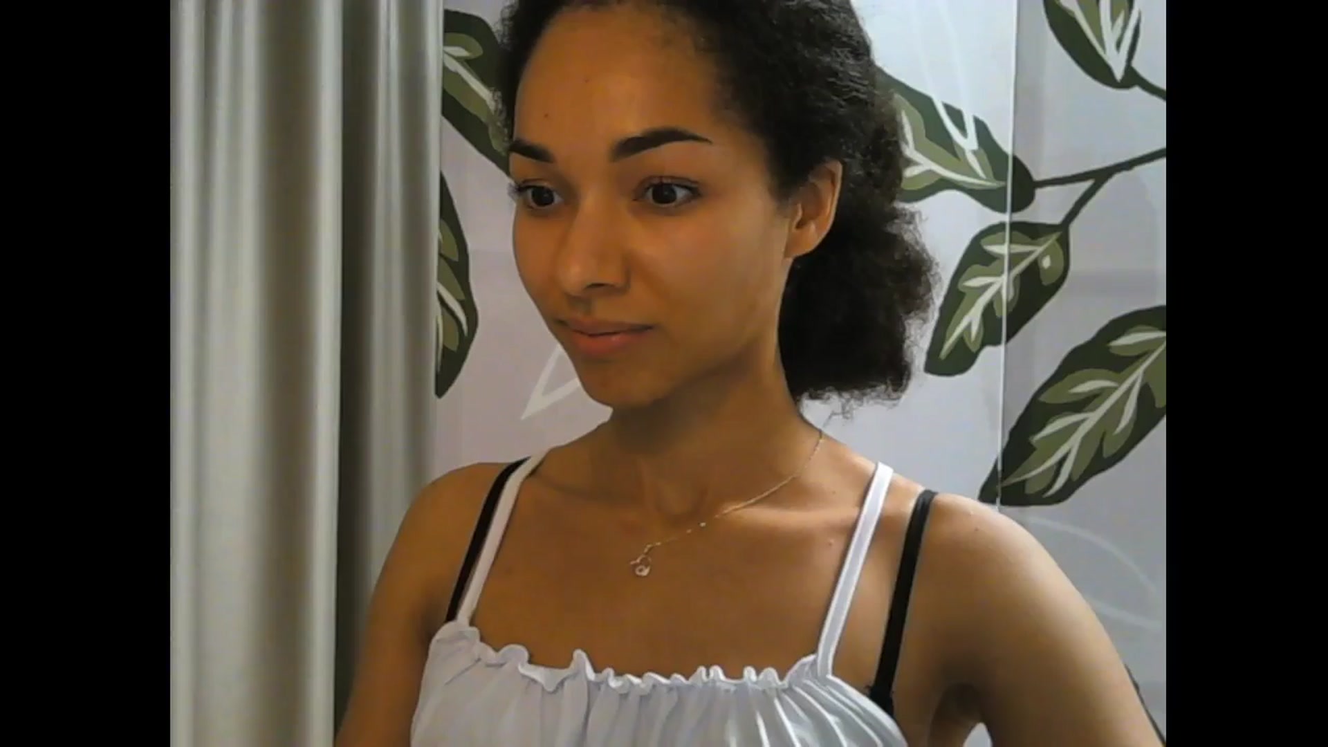 Gallery image thumbnail from Carmel_Dee's myfreecams stream on, 04/13/2024, 17:38 image 14 of 20