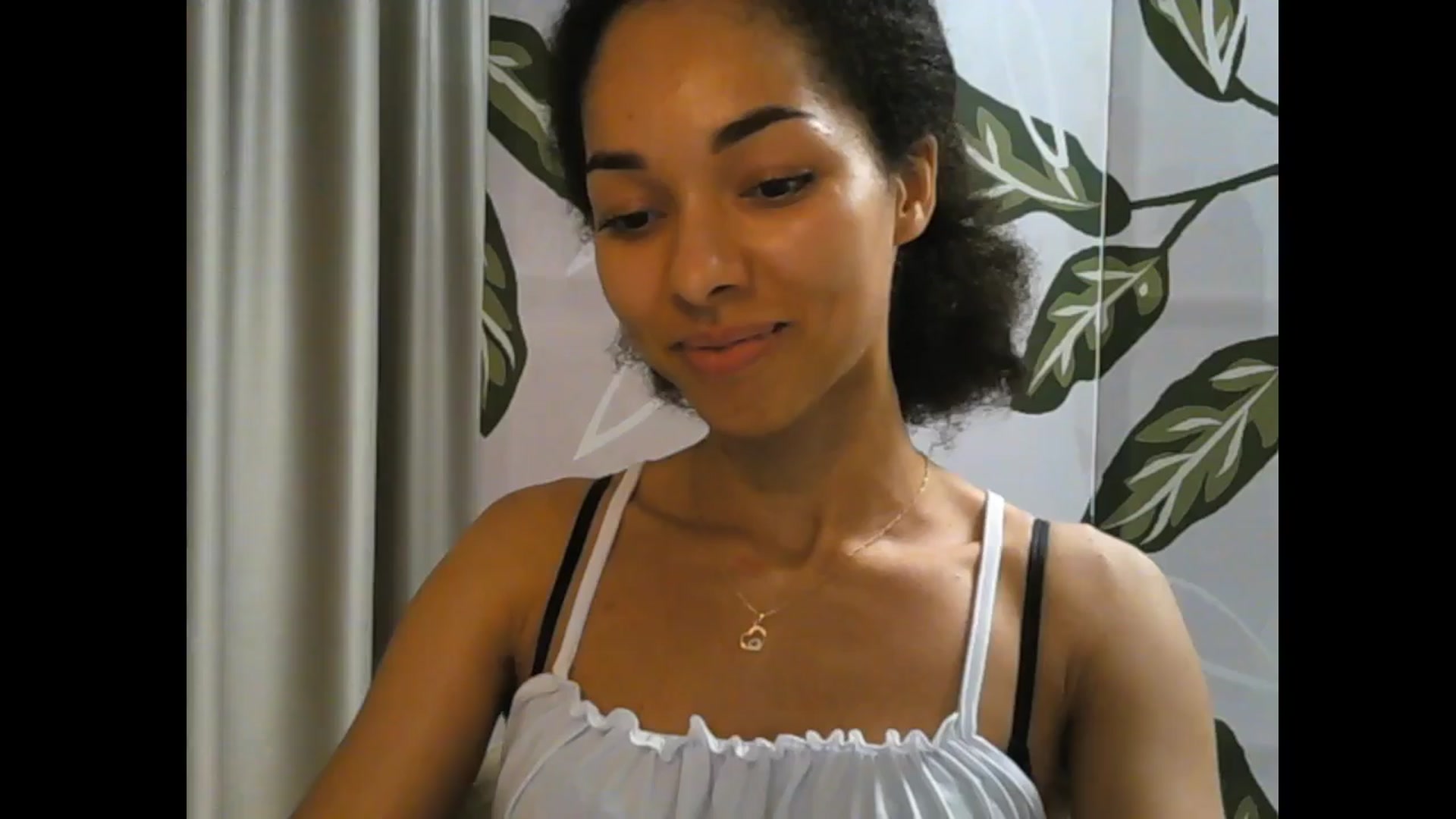 Gallery image thumbnail from Carmel_Dee's myfreecams stream on, 04/13/2024, 17:38 image 2 of 20