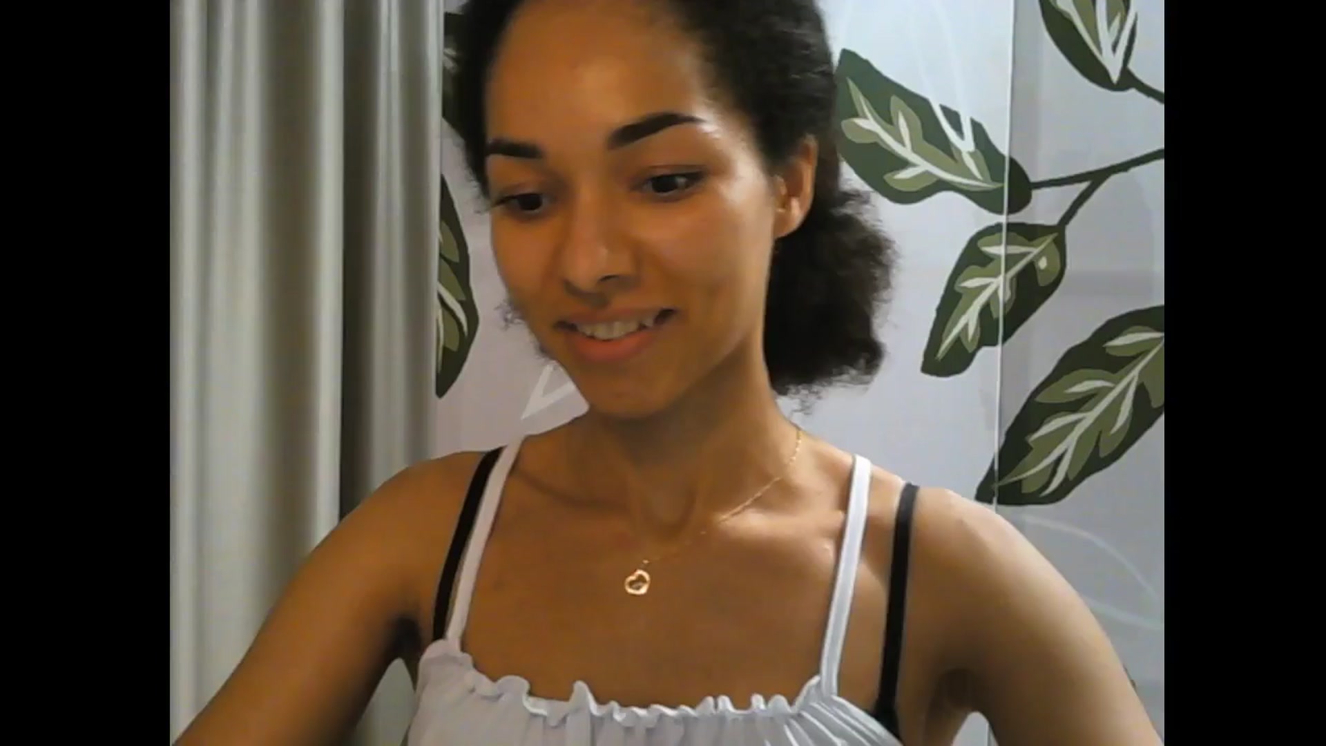 Gallery image thumbnail from Carmel_Dee's myfreecams stream on, 04/13/2024, 17:38 image 18 of 20