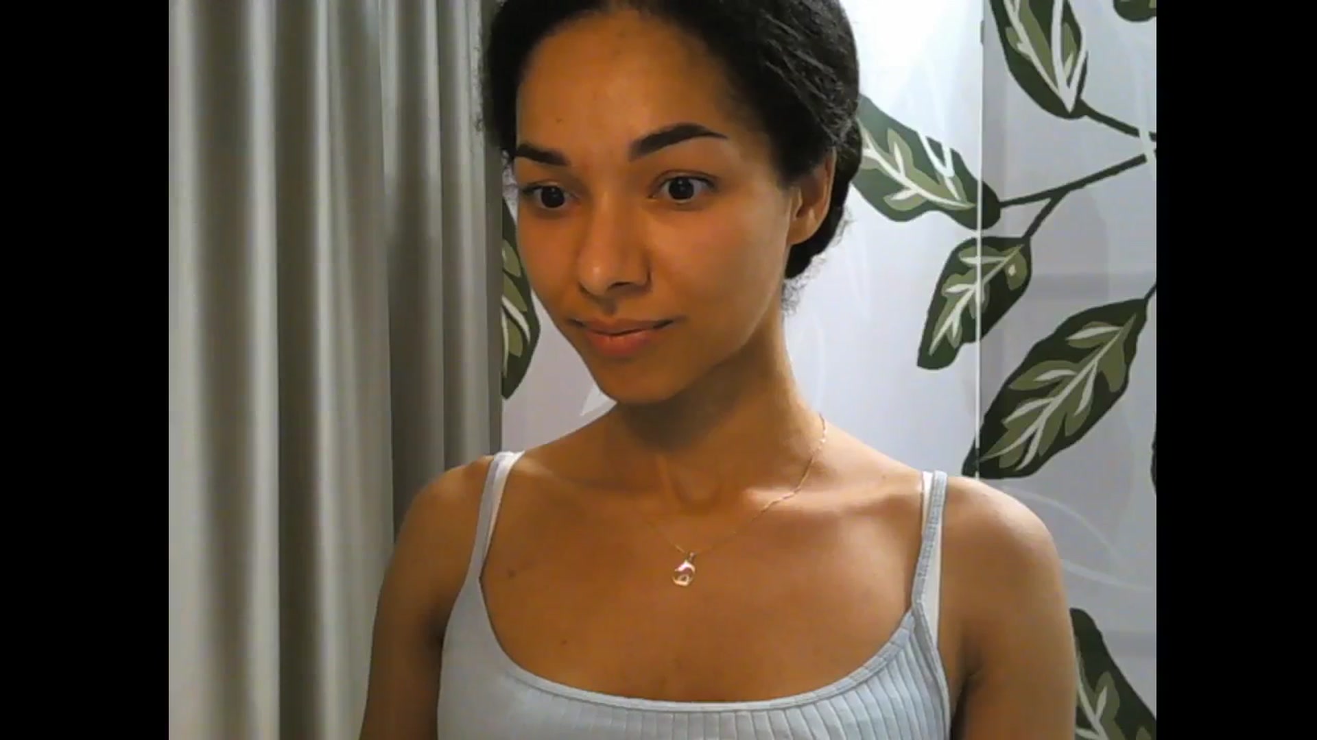 Gallery image thumbnail from Carmel_Dee's myfreecams stream on, 05/06/2024, 21:03 image 9 of 20