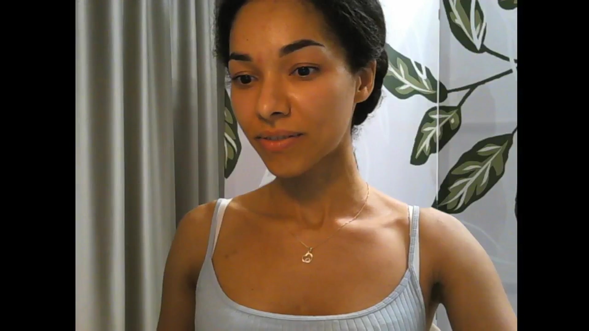 Gallery image thumbnail from Carmel_Dee's myfreecams stream on, 05/06/2024, 21:03 image 10 of 20