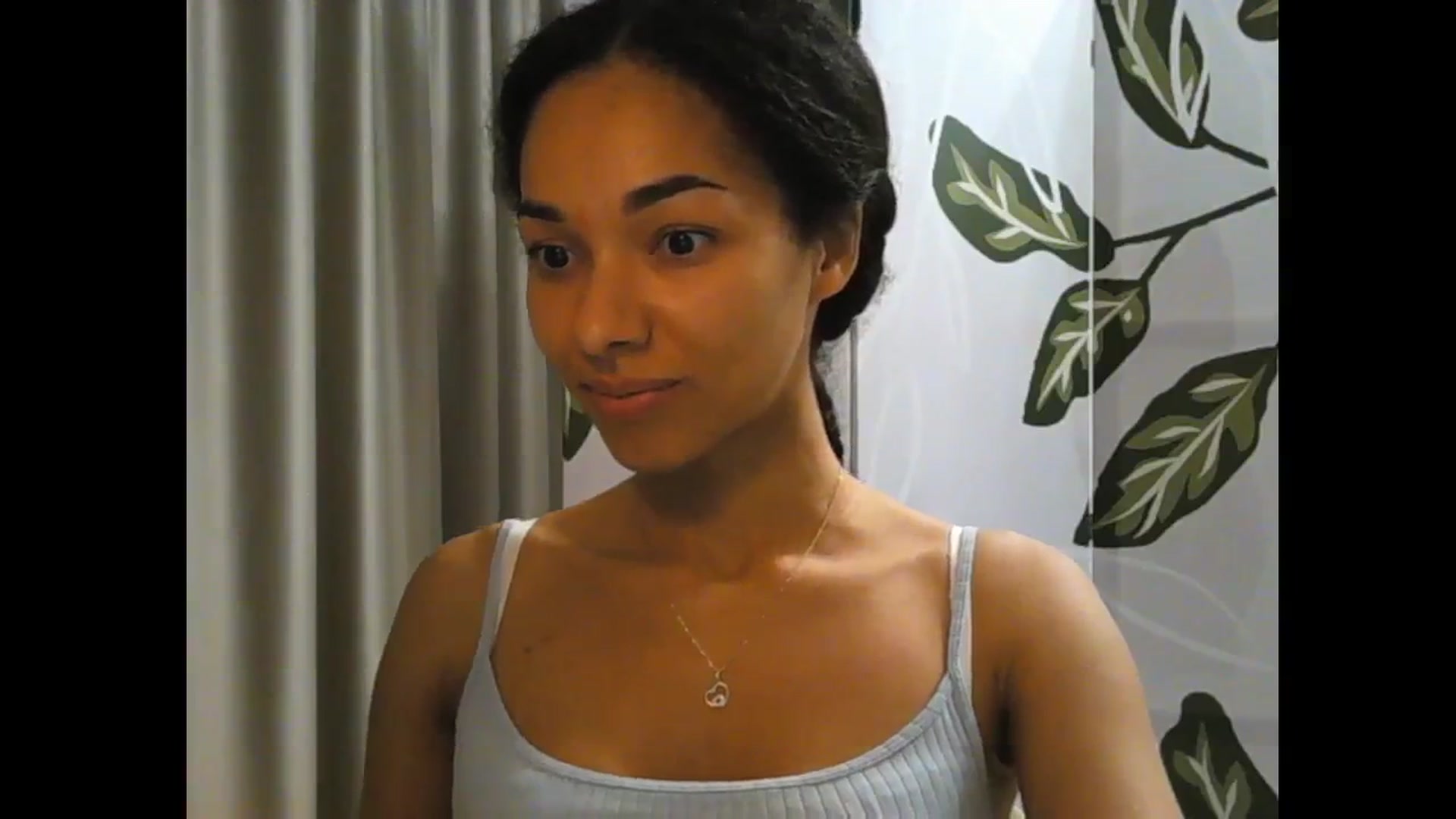 Gallery image thumbnail from Carmel_Dee's myfreecams stream on, 05/06/2024, 21:03 image 2 of 20