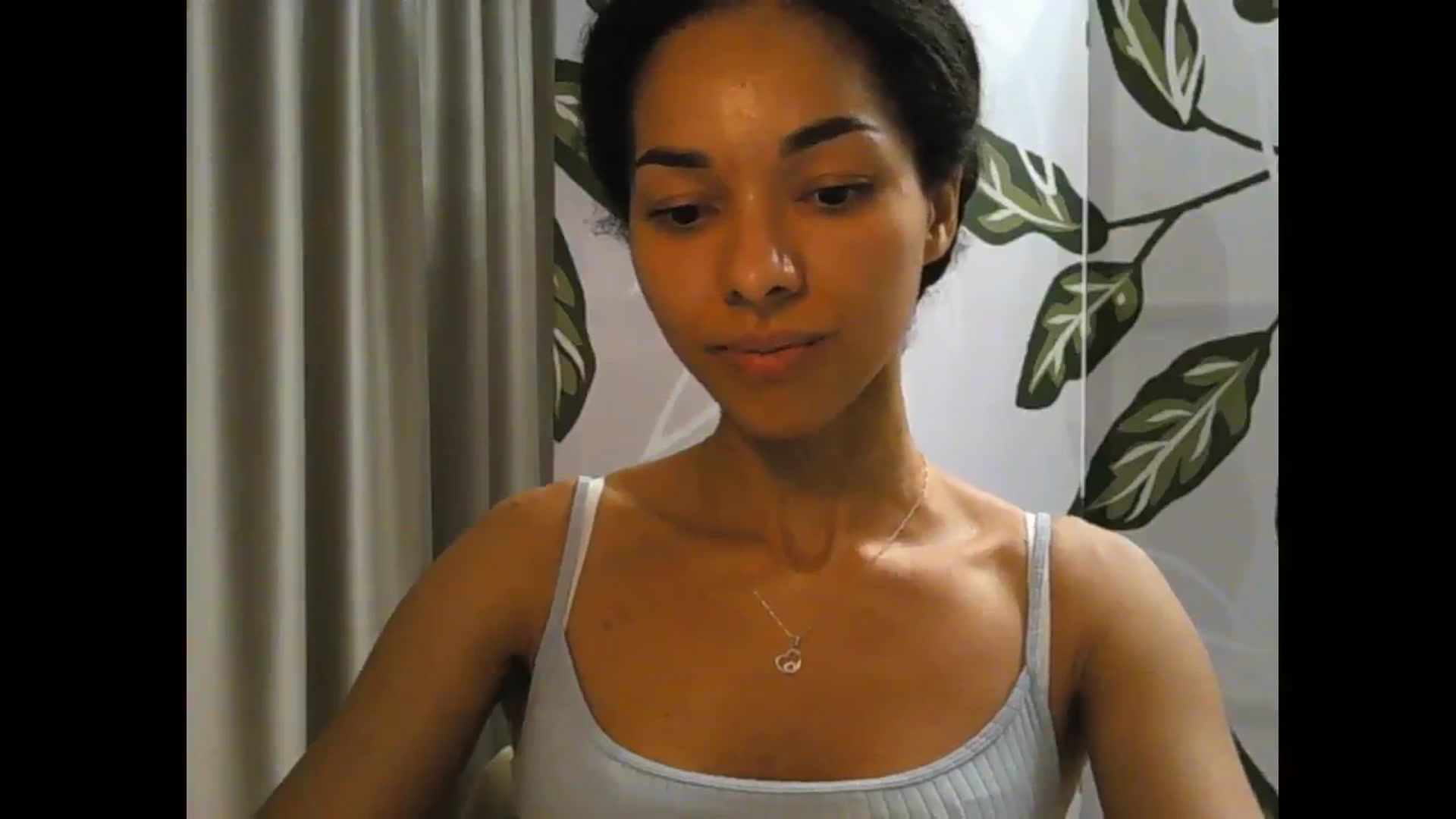 Gallery image thumbnail from Carmel_Dee's myfreecams stream on, 05/06/2024, 21:03 image 18 of 20