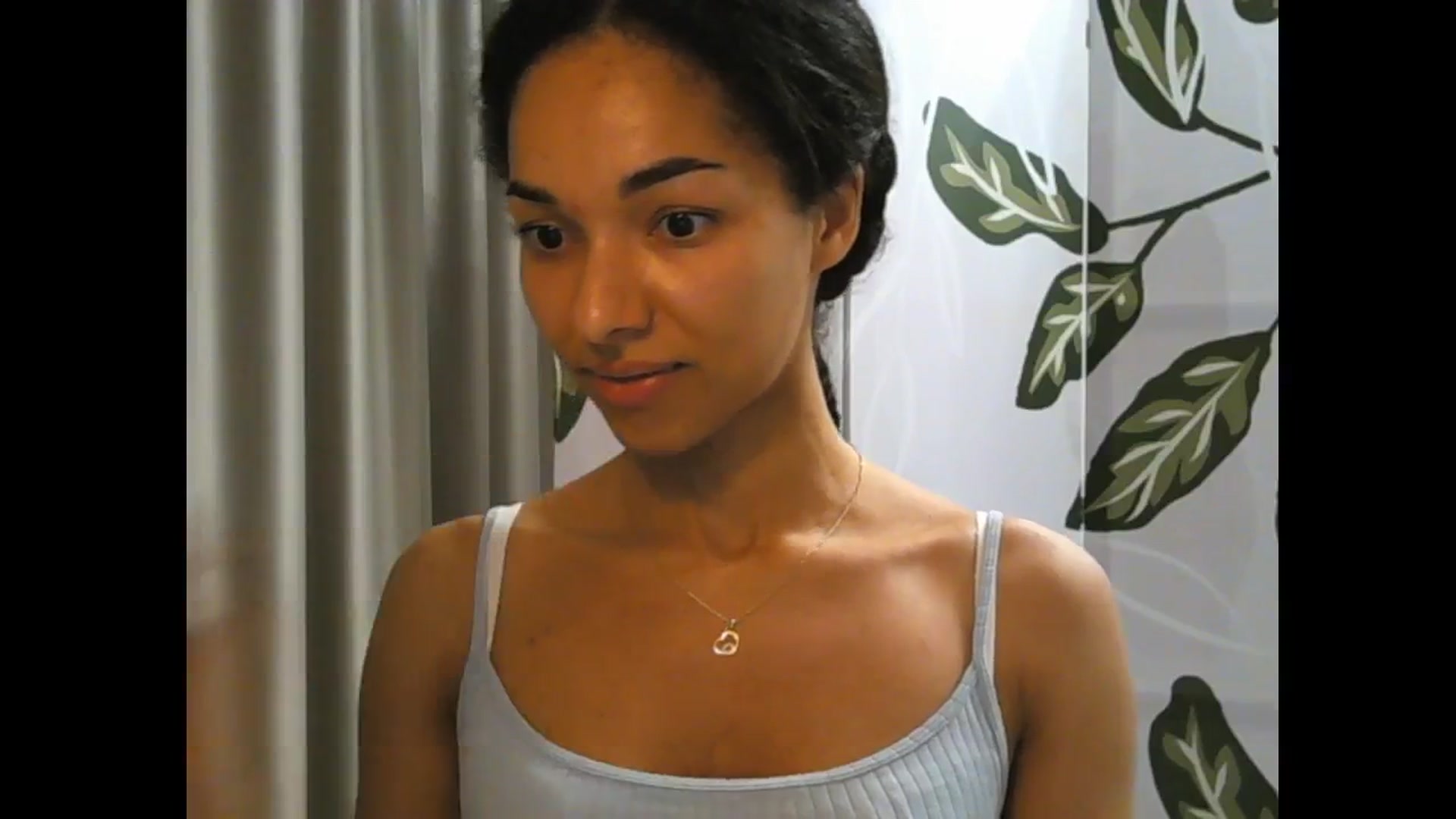 Gallery image thumbnail from Carmel_Dee's myfreecams stream on, 05/06/2024, 21:03 image 19 of 20