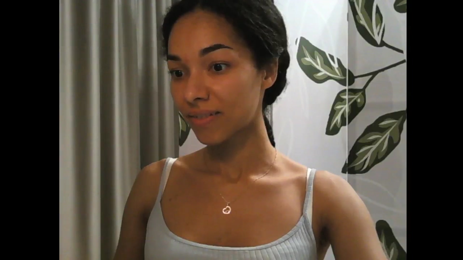 Gallery image thumbnail from Carmel_Dee's myfreecams stream on, 05/06/2024, 21:03 image 3 of 20