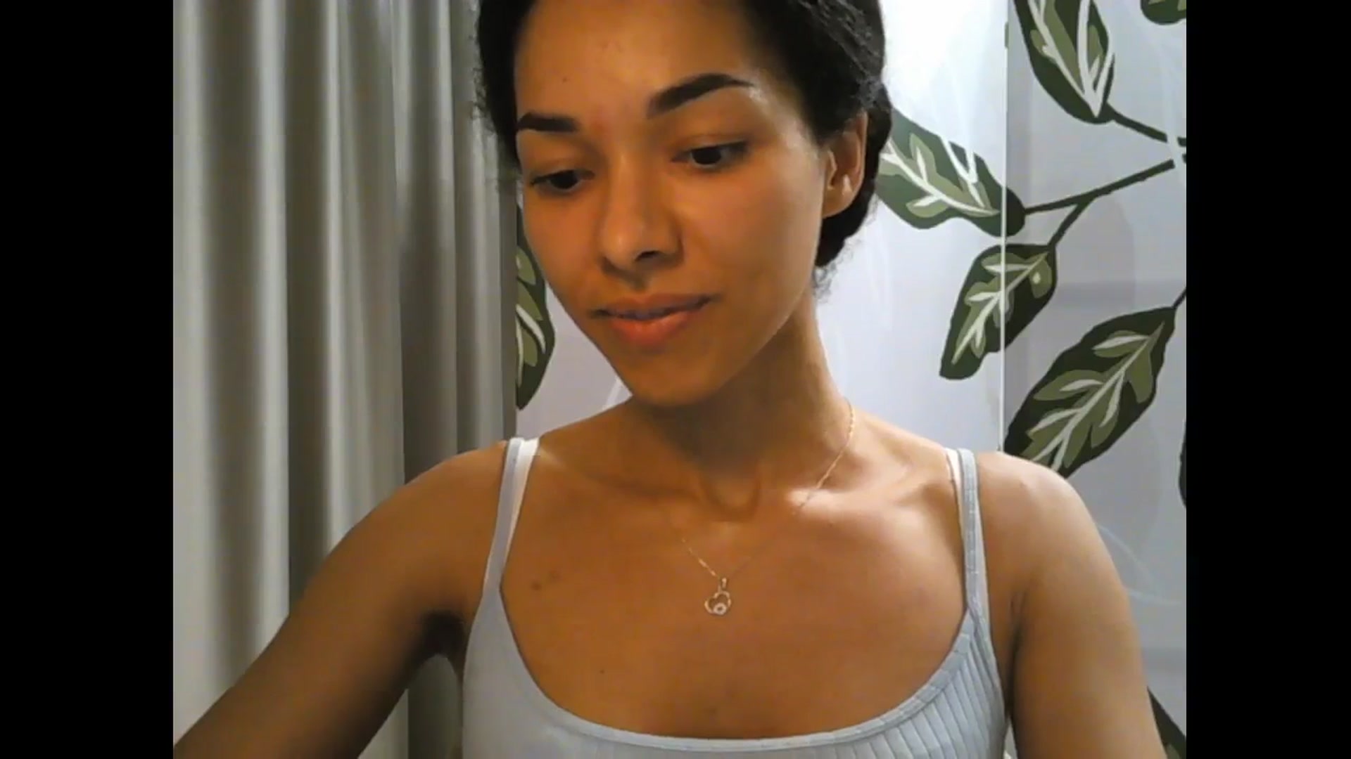 Gallery image thumbnail from Carmel_Dee's myfreecams stream on, 05/06/2024, 21:03 image 7 of 20