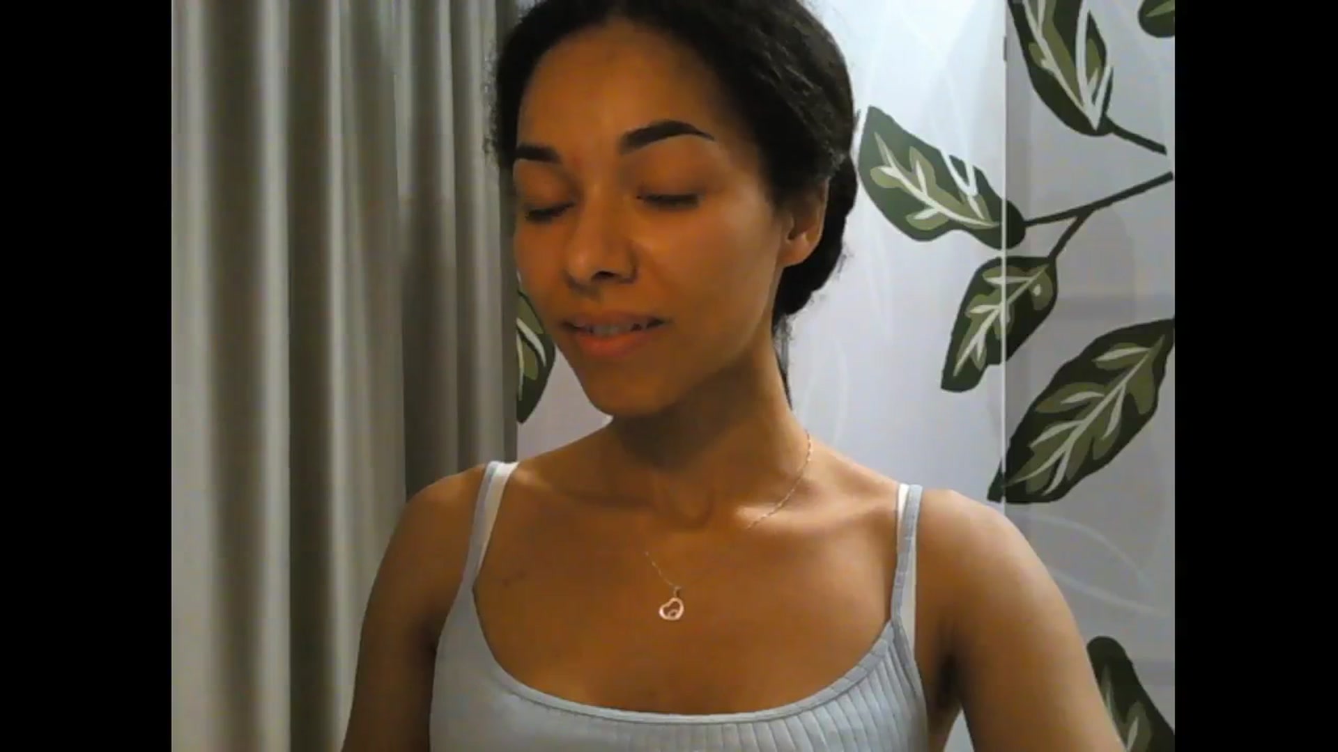 Gallery image thumbnail from Carmel_Dee's myfreecams stream on, 05/06/2024, 21:03 image 4 of 20
