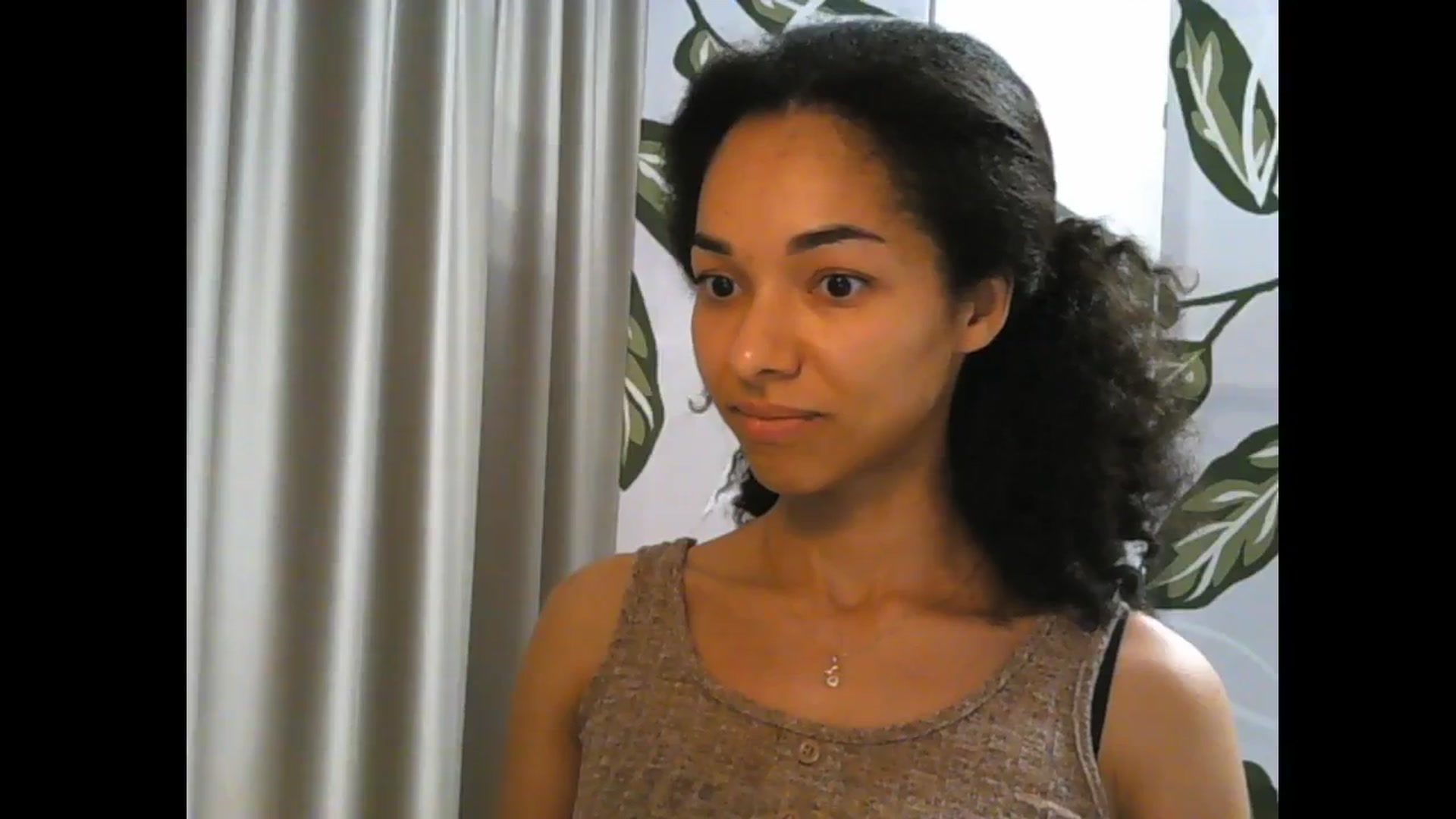 Gallery image thumbnail from Carmel_Dee's myfreecams stream on, 05/09/2024, 20:40 image 14 of 20