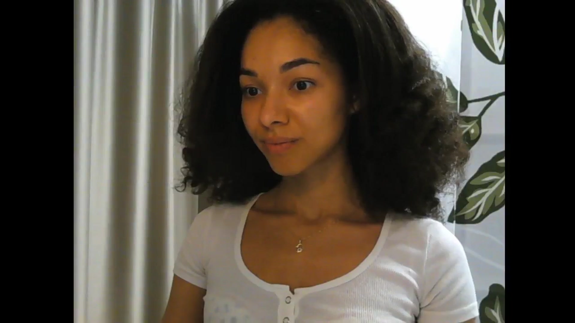 Gallery image thumbnail from Carmel_Dee's myfreecams stream on, 05/12/2024, 18:39 image 15 of 20