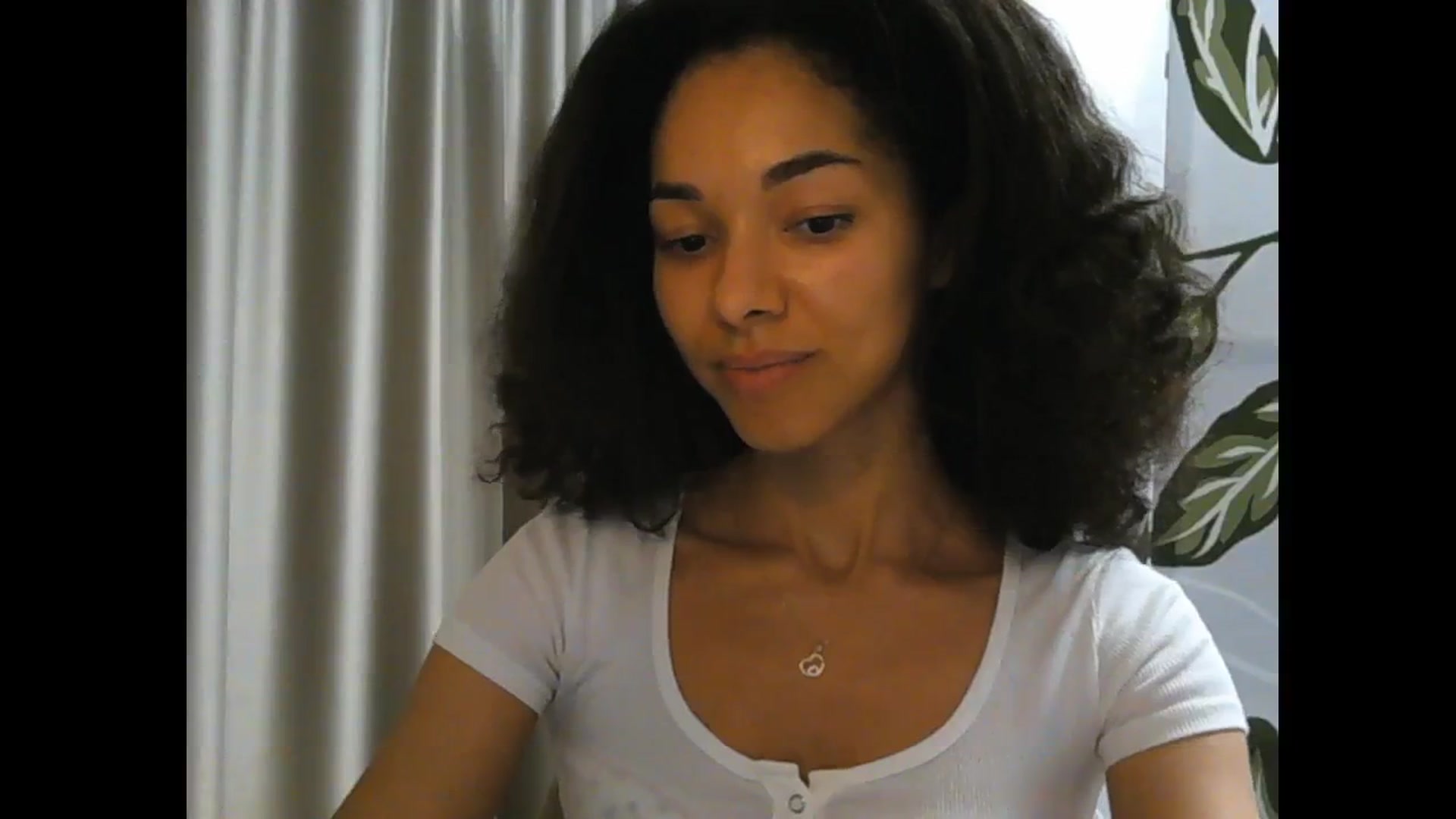 Gallery image thumbnail from Carmel_Dee's myfreecams stream on, 05/12/2024, 18:39 image 4 of 20