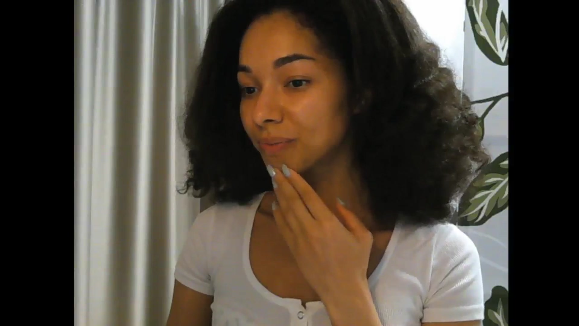 Gallery image thumbnail from Carmel_Dee's myfreecams stream on, 05/12/2024, 18:39 image 14 of 20