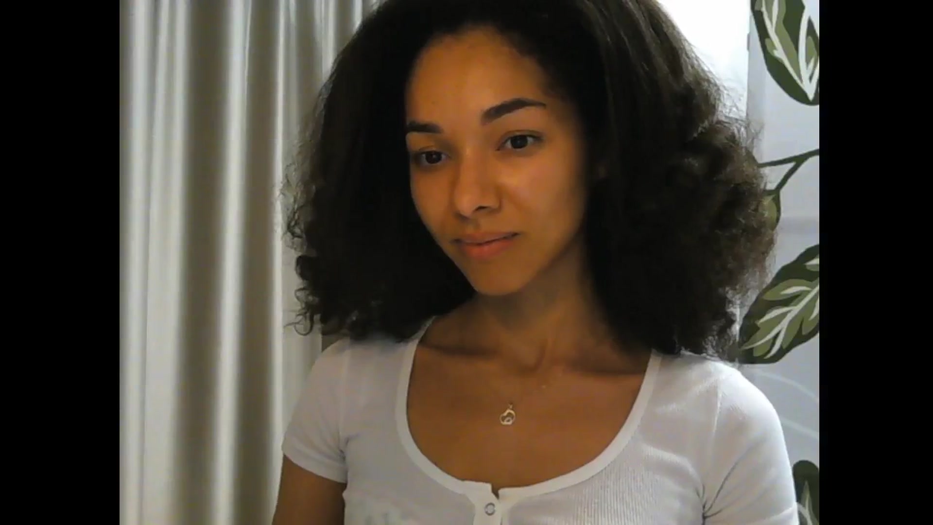 Gallery image thumbnail from Carmel_Dee's myfreecams stream on, 05/12/2024, 18:39 image 16 of 20