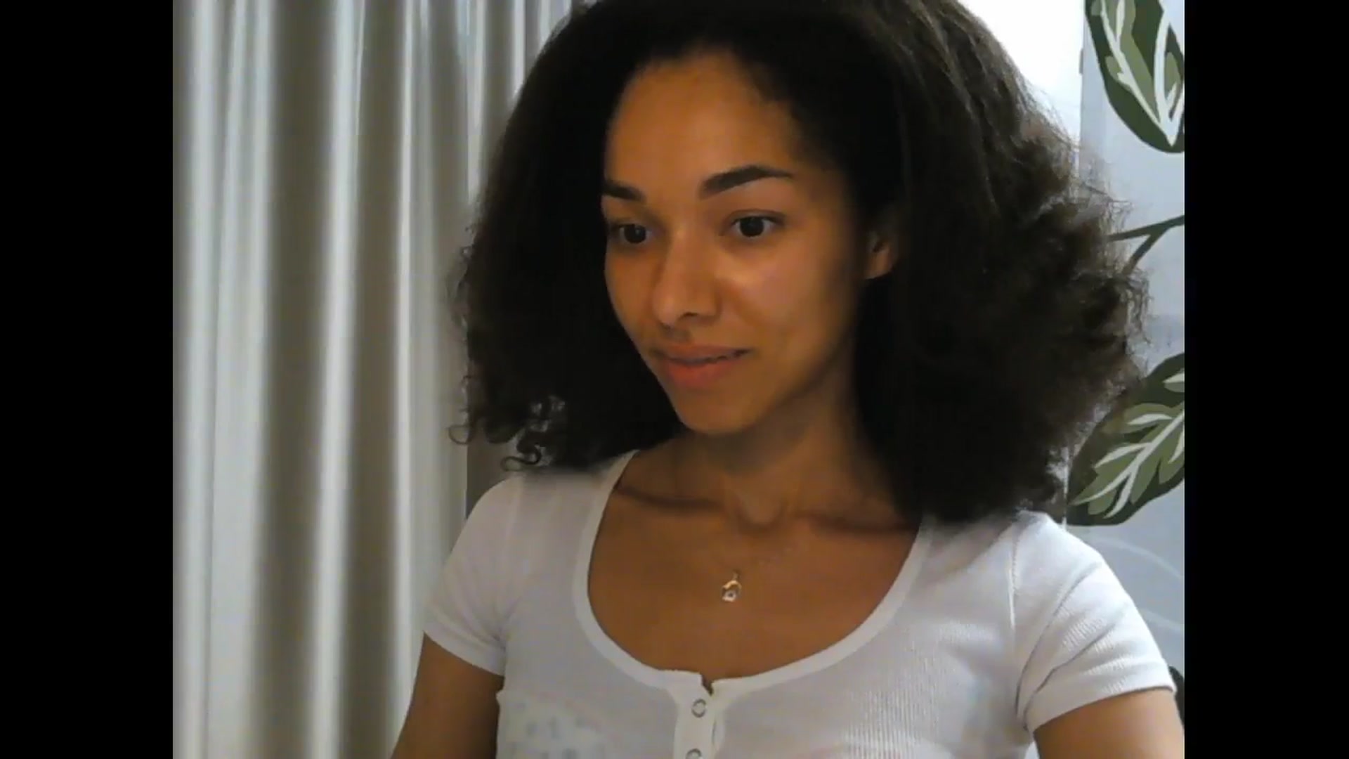 Gallery image thumbnail from Carmel_Dee's myfreecams stream on, 05/12/2024, 18:39 image 20 of 20