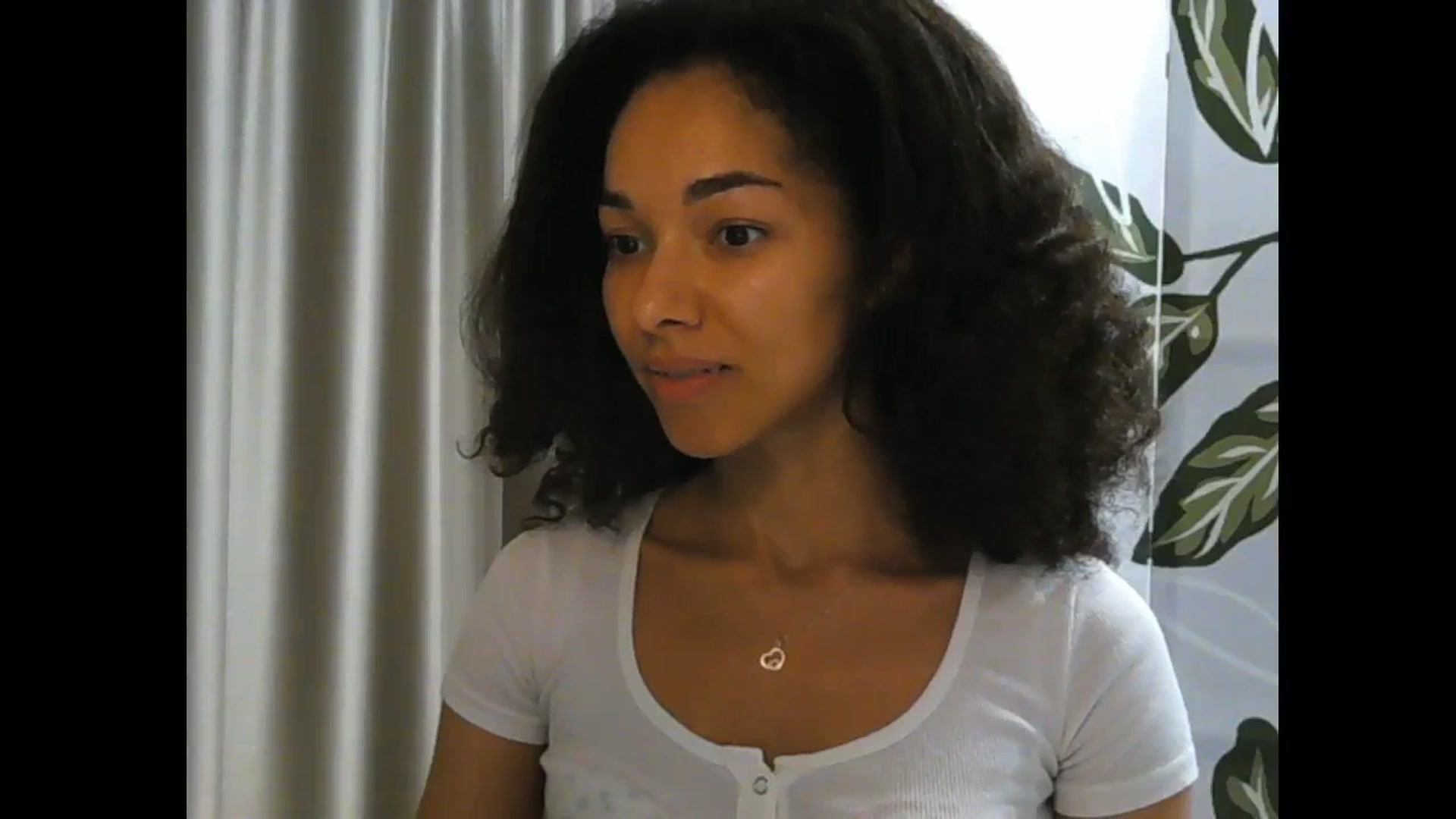 Gallery image thumbnail from Carmel_Dee's myfreecams stream on, 05/12/2024, 18:39 image 6 of 20
