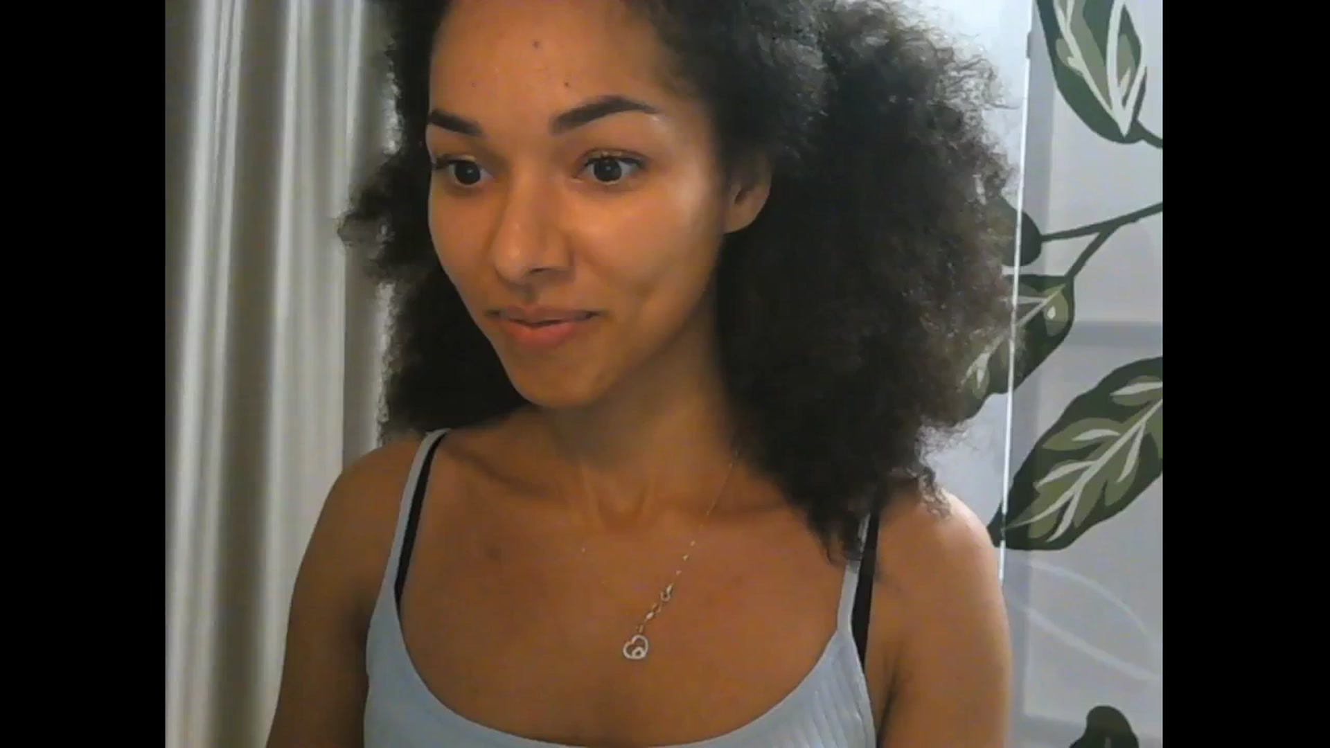 Gallery image thumbnail from Carmel_Dee's myfreecams stream on, 10/16/2024, 19:16 image 19 of 20
