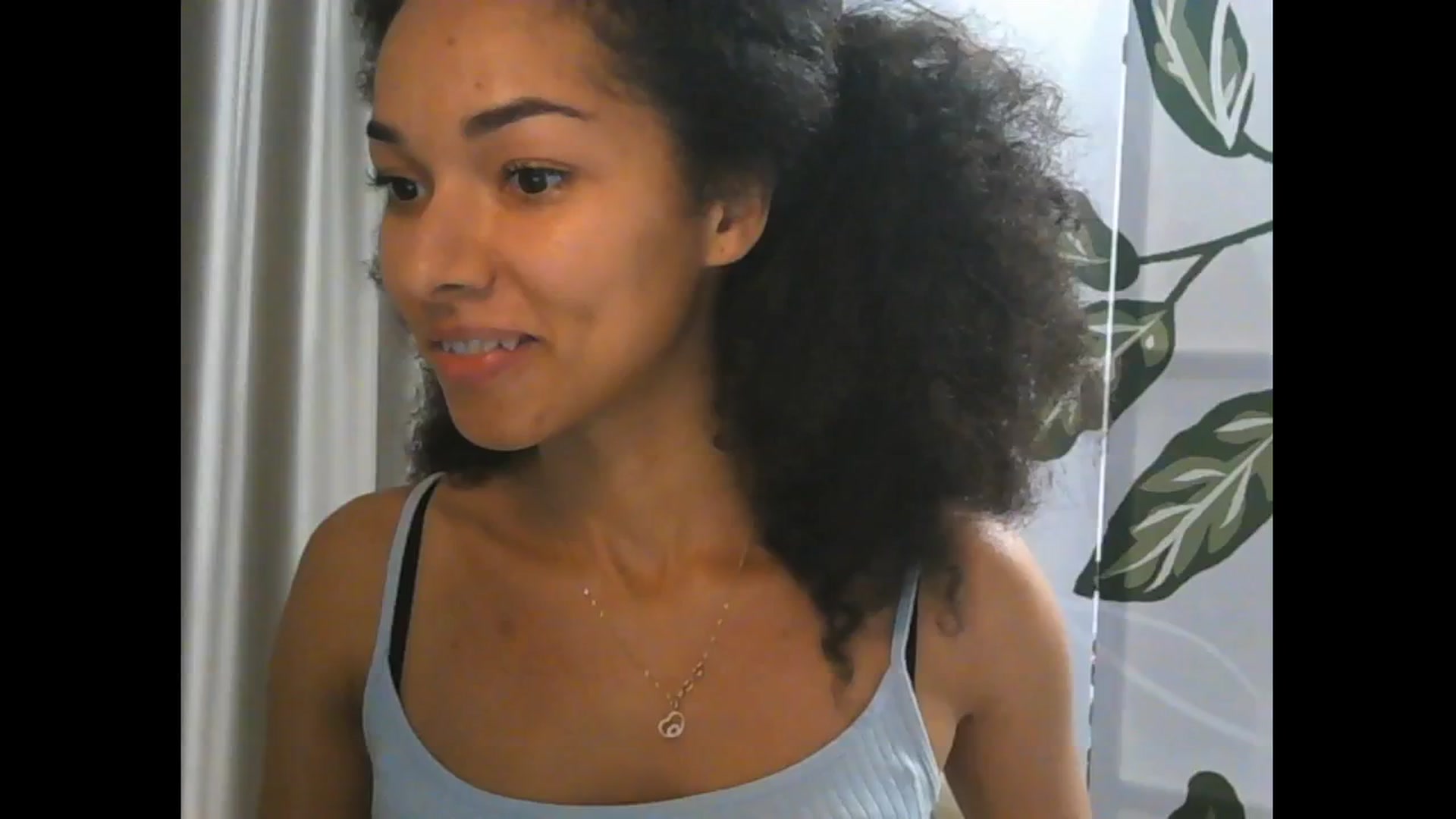 Gallery image thumbnail from Carmel_Dee's myfreecams stream on, 10/16/2024, 19:16 image 7 of 20