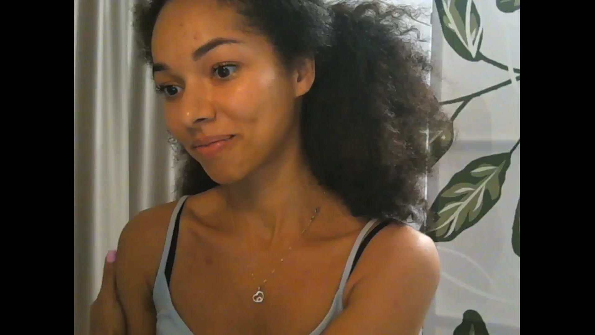 Gallery image thumbnail from Carmel_Dee's myfreecams stream on, 10/16/2024, 20:18 image 20 of 20