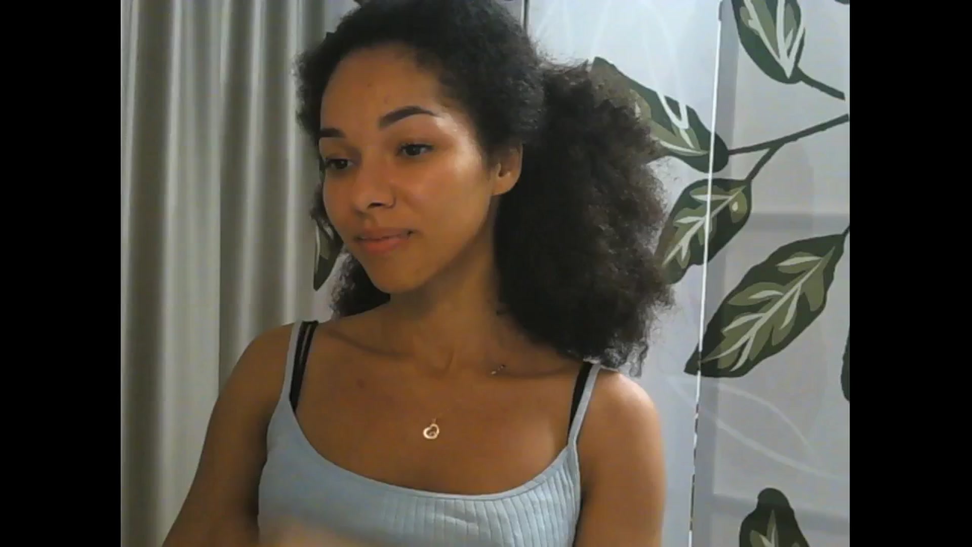Gallery image thumbnail from Carmel_Dee's myfreecams stream on, 10/16/2024, 23:20 image 15 of 20
