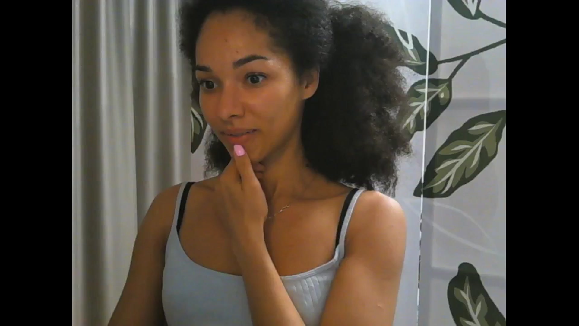 Gallery image thumbnail from Carmel_Dee's myfreecams stream on, 10/16/2024, 23:20 image 4 of 20