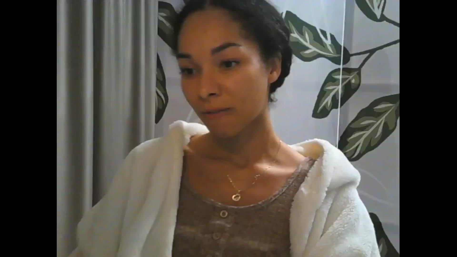 Gallery image thumbnail from Carmel_Dee's myfreecams stream on, 10/17/2024, 20:24 image 5 of 20