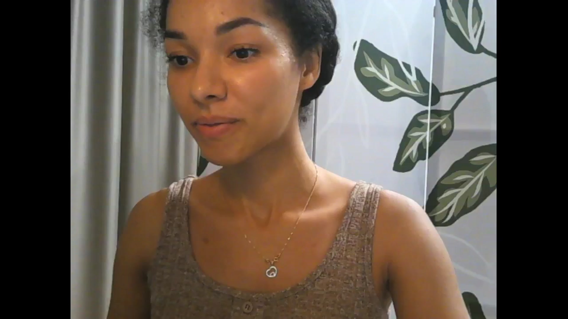 Gallery image thumbnail from Carmel_Dee's myfreecams stream on, 10/17/2024, 21:42 image 15 of 20