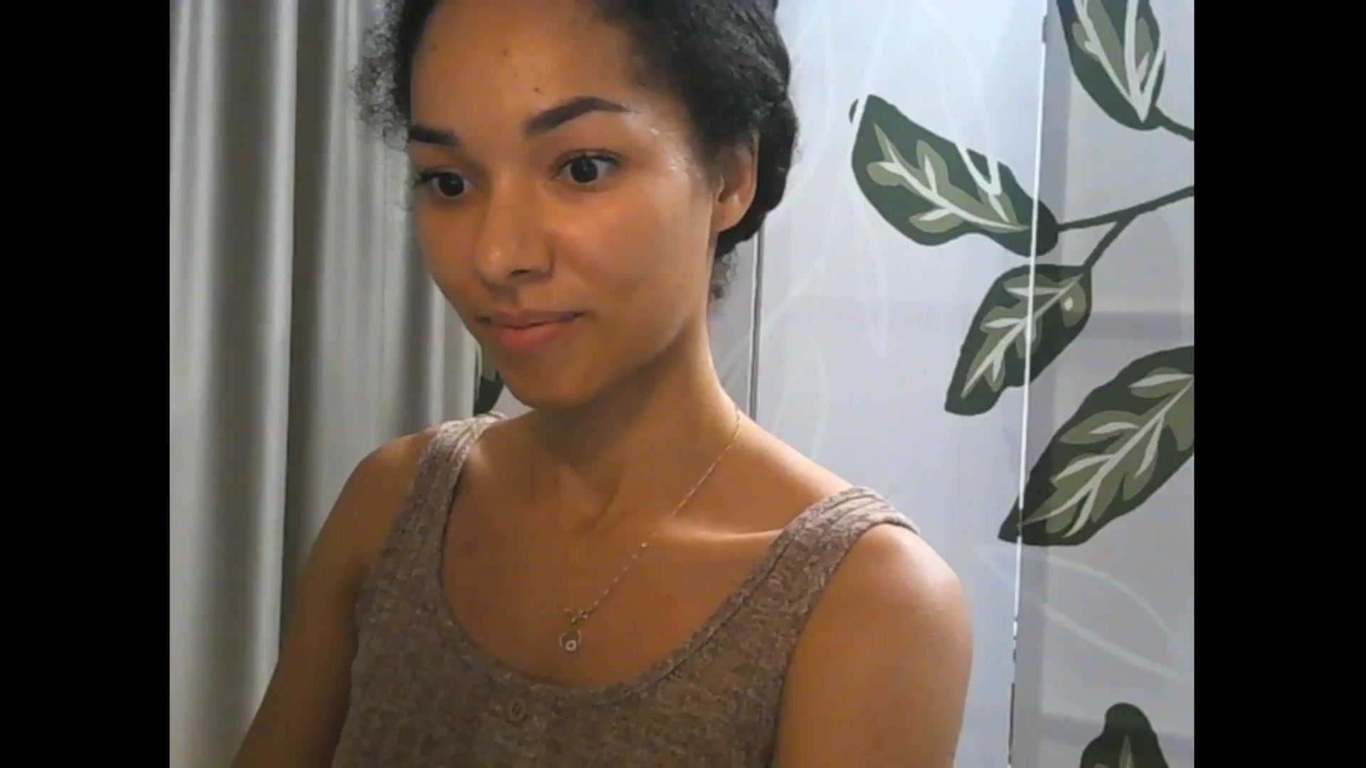 Gallery image thumbnail from Carmel_Dee's myfreecams stream on, 10/17/2024, 21:42 image 16 of 20