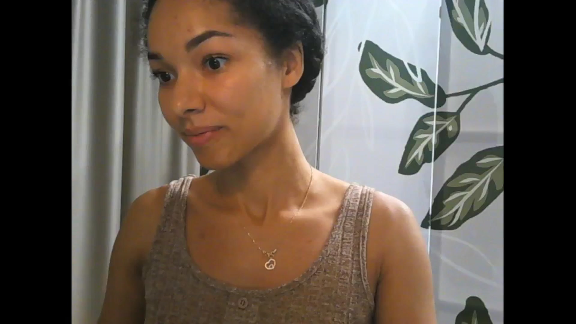 Gallery image thumbnail from Carmel_Dee's myfreecams stream on, 10/17/2024, 21:42 image 5 of 20