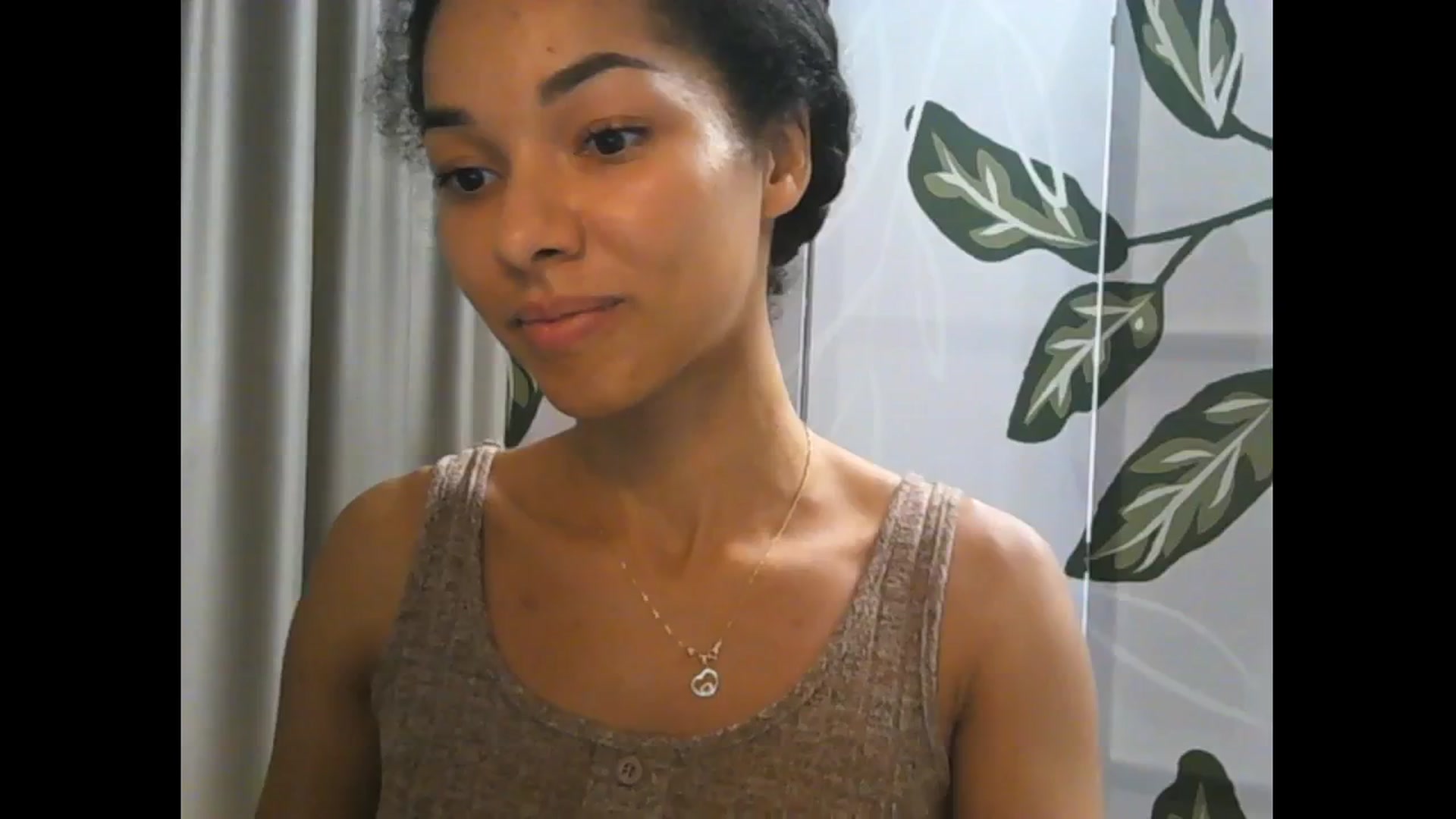 Gallery image thumbnail from Carmel_Dee's myfreecams stream on, 10/17/2024, 21:42 image 12 of 20