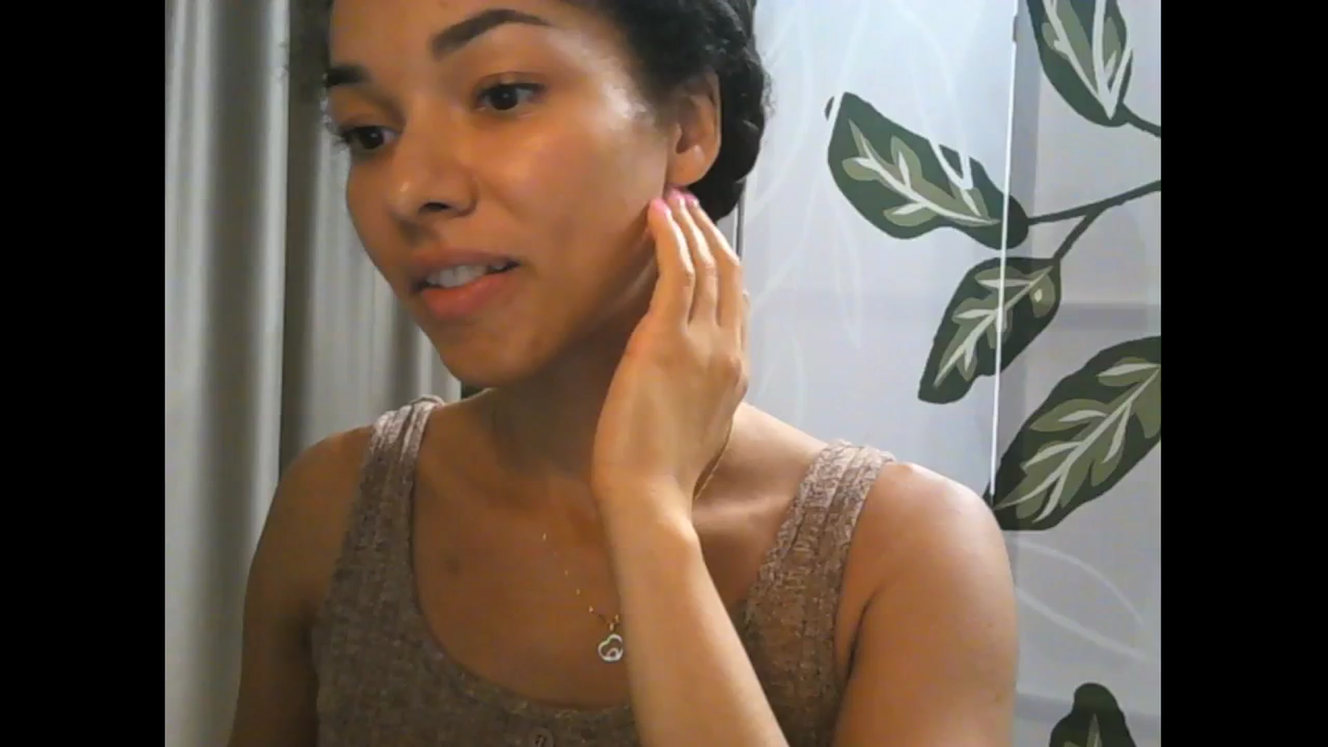 Gallery image thumbnail from Carmel_Dee's myfreecams stream on, 10/17/2024, 21:42 image 7 of 20