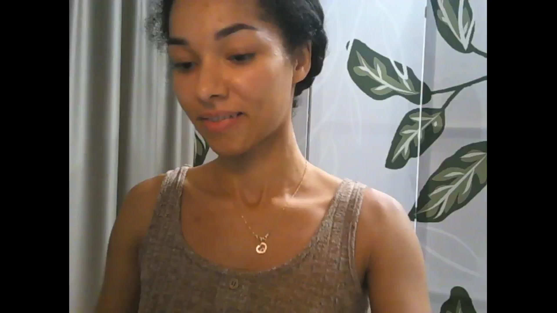 Gallery image thumbnail from Carmel_Dee's myfreecams stream on, 10/17/2024, 21:42 image 3 of 20