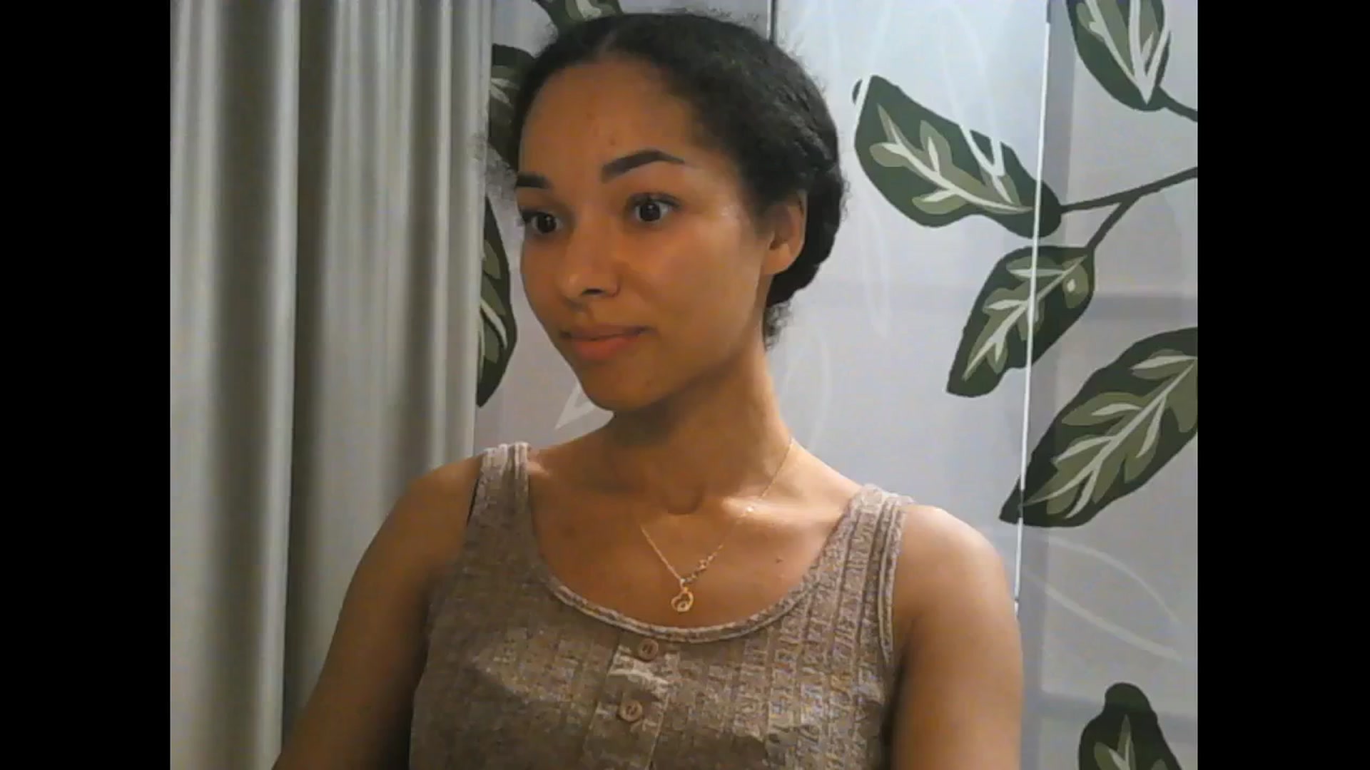 Gallery image thumbnail from Carmel_Dee's myfreecams stream on, 10/17/2024, 22:22 image 1 of 20