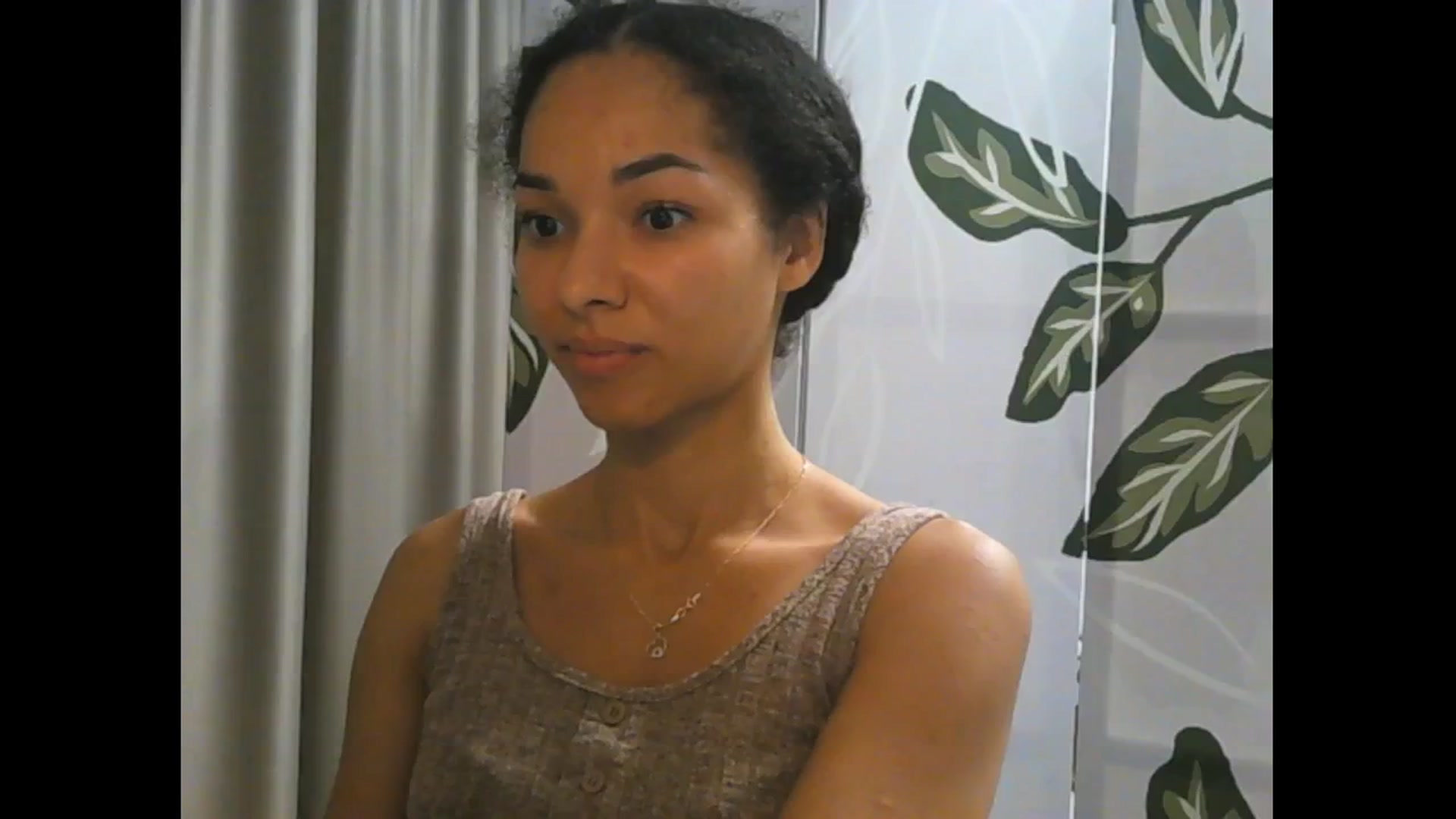 Gallery image thumbnail from Carmel_Dee's myfreecams stream on, 10/17/2024, 22:22 image 18 of 20