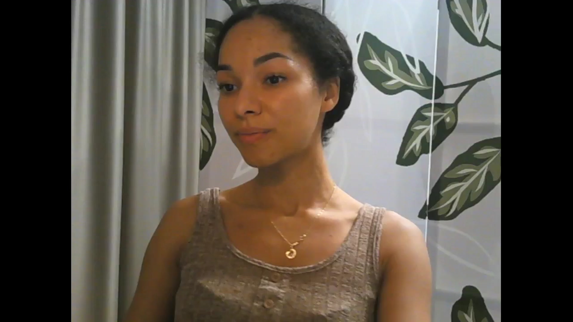 Gallery image thumbnail from Carmel_Dee's myfreecams stream on, 10/17/2024, 22:22 image 4 of 20