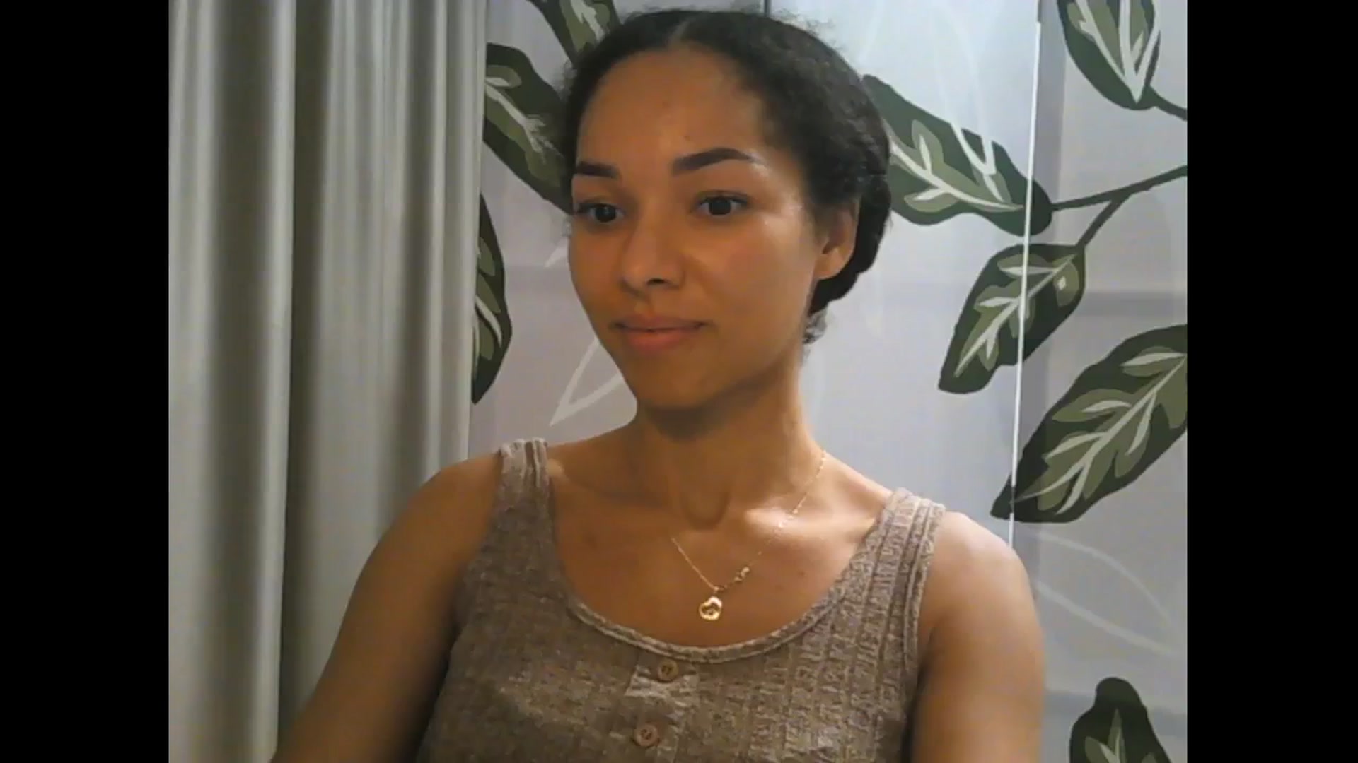 Gallery image thumbnail from Carmel_Dee's myfreecams stream on, 10/17/2024, 22:22 image 14 of 20