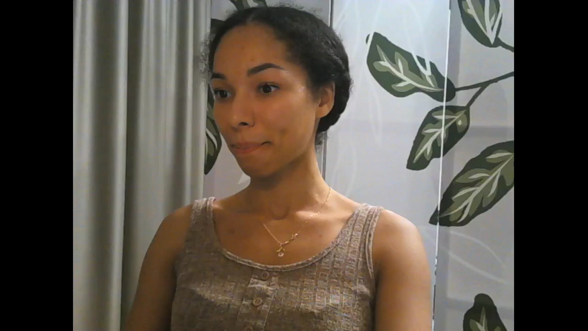 Gallery image thumbnail from Carmel_Dee's myfreecams stream on, 10/17/2024, 22:22 image 17 of 20