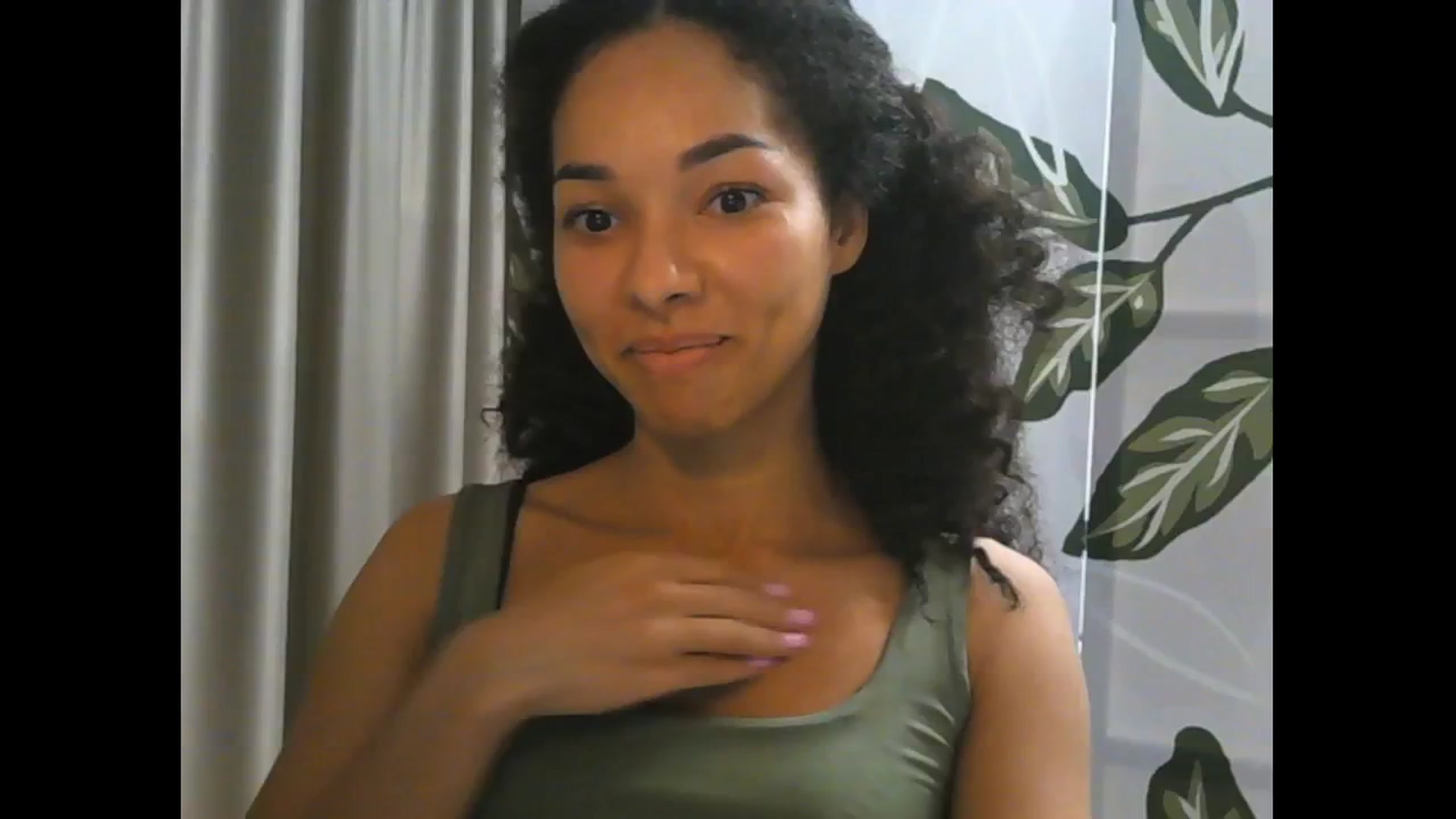 Gallery image thumbnail from Carmel_Dee's myfreecams stream on, 10/18/2024, 13:57 image 18 of 20