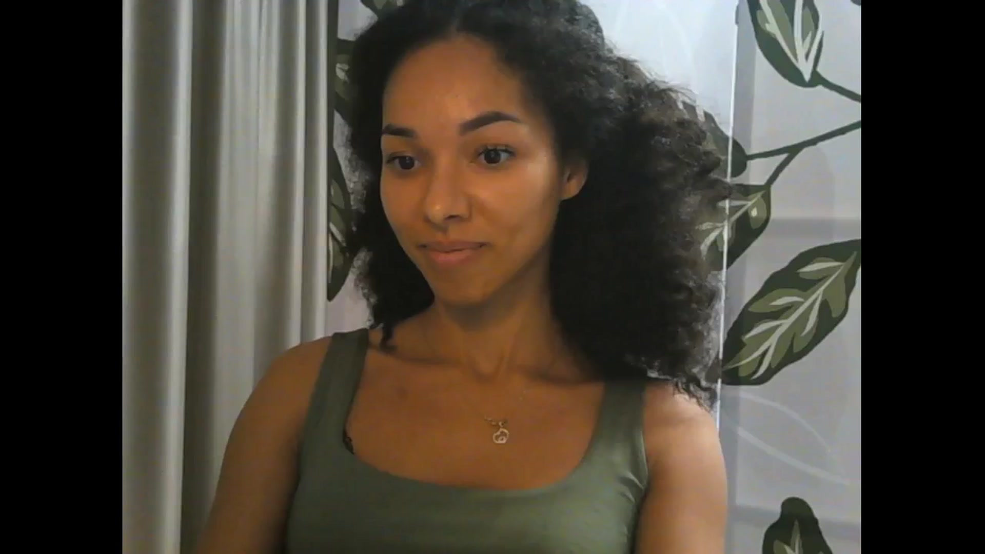 Gallery image thumbnail from Carmel_Dee's myfreecams stream on, 10/18/2024, 20:58 image 9 of 20